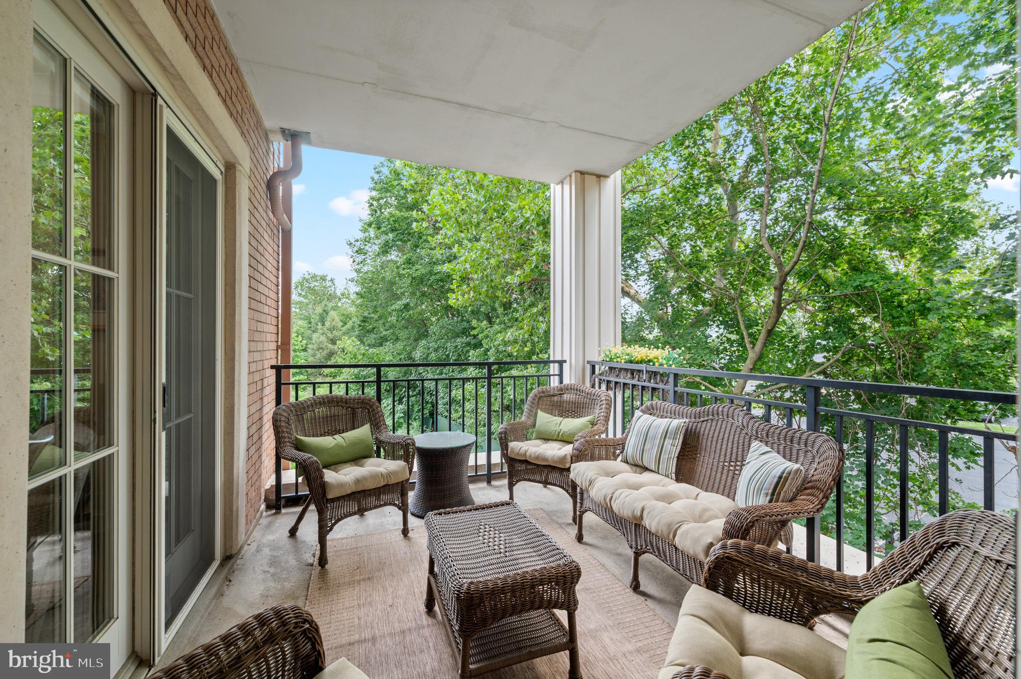 CORINTHIAN - Residential