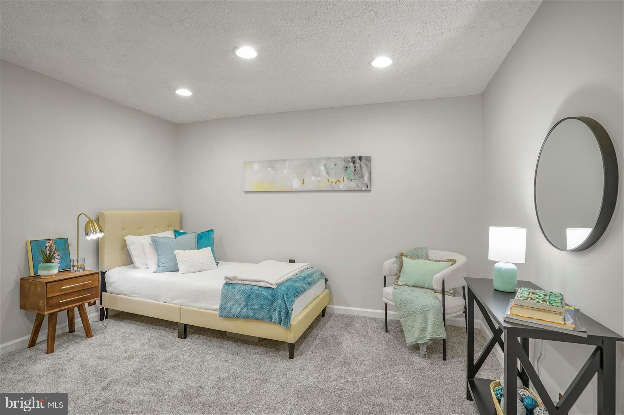 CENTRE RIDGE - Residential