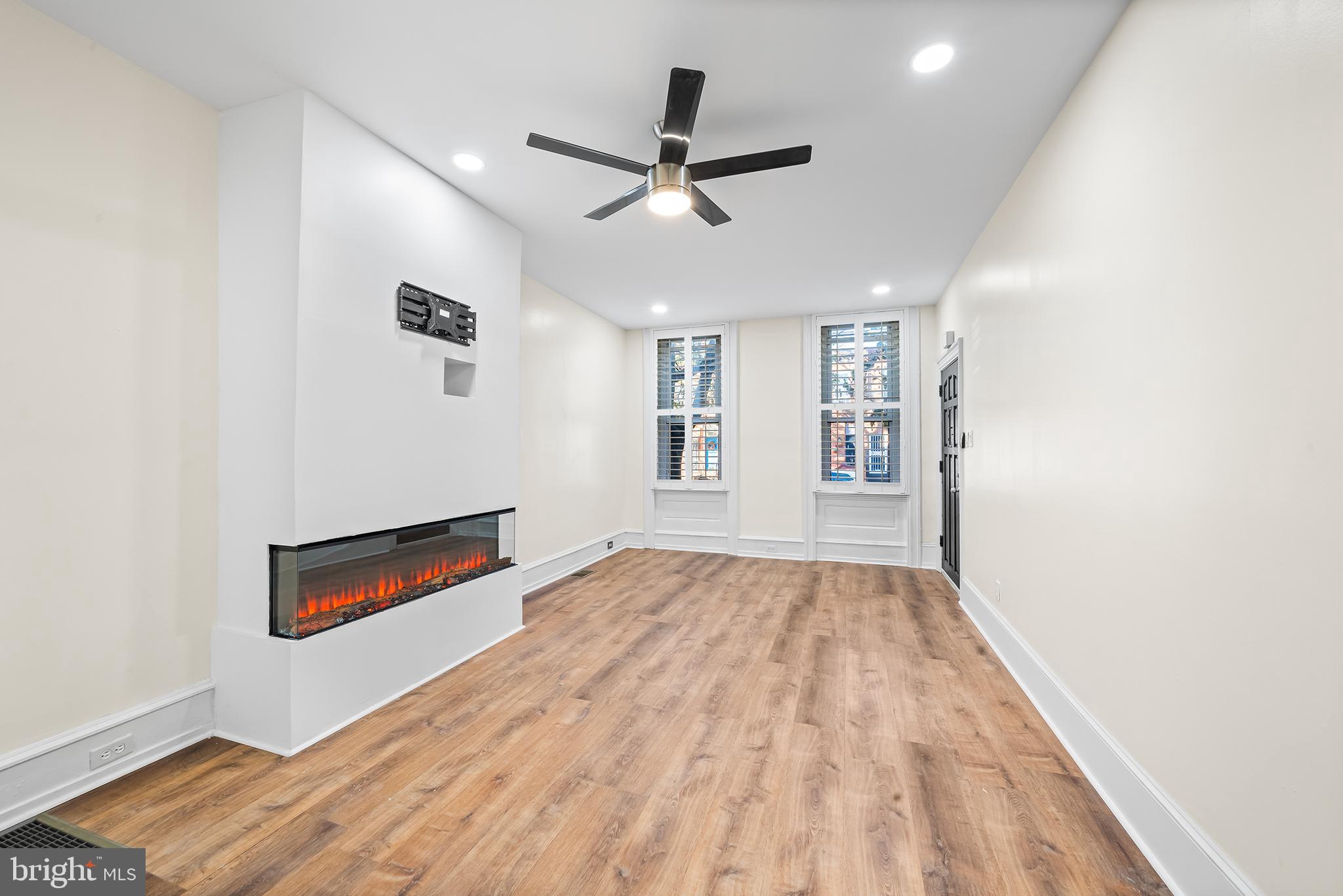 EAST PASSYUNK CROSSING - Residential Lease