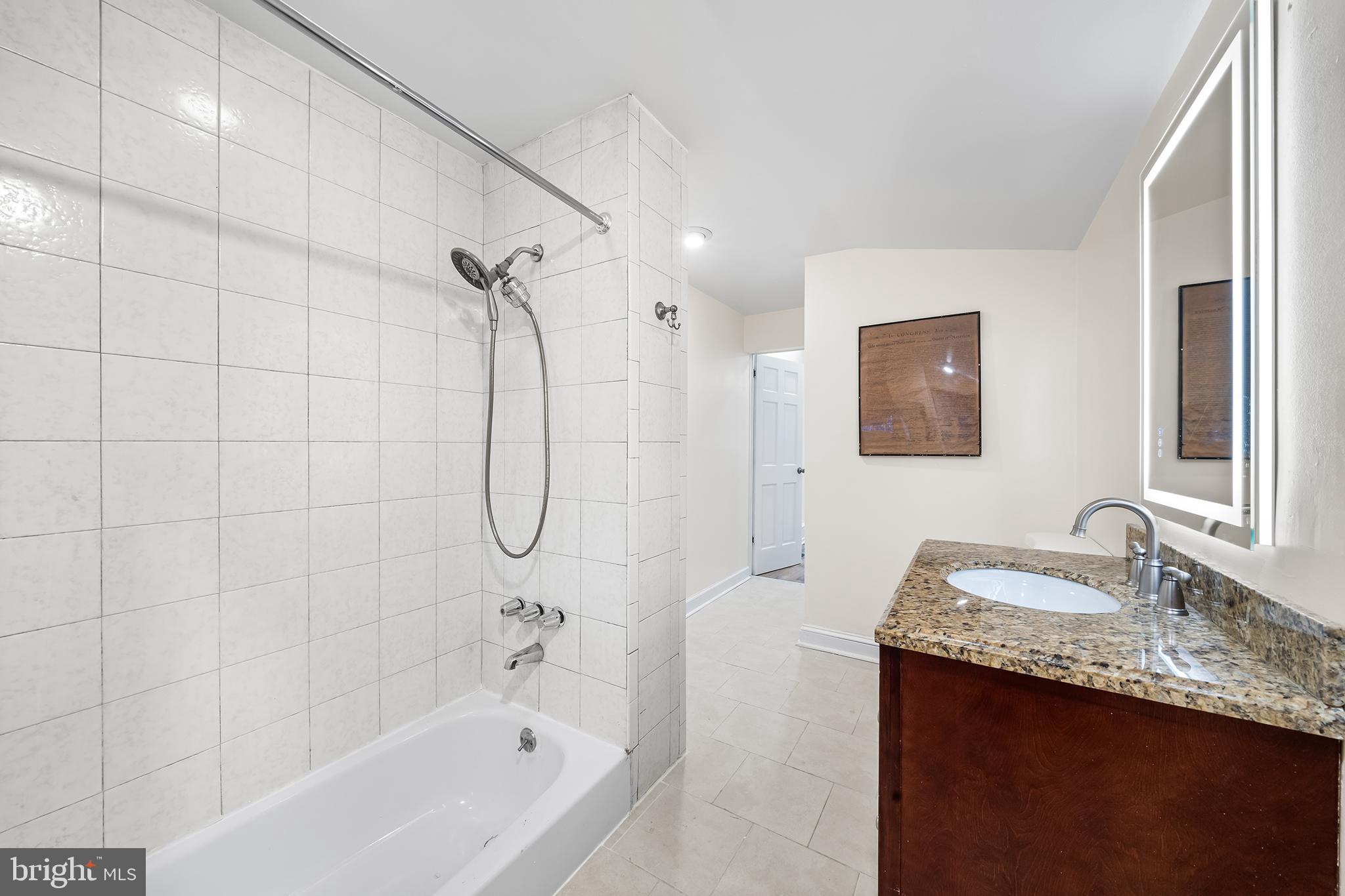 EAST PASSYUNK CROSSING - Residential Lease