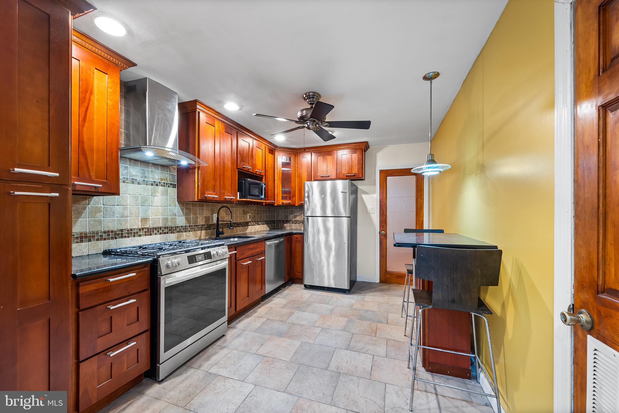 EAST PASSYUNK CROSSING - Residential Lease