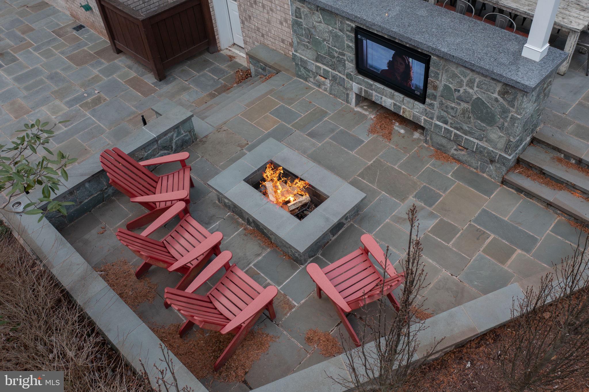 RIVER CREEK - Residential