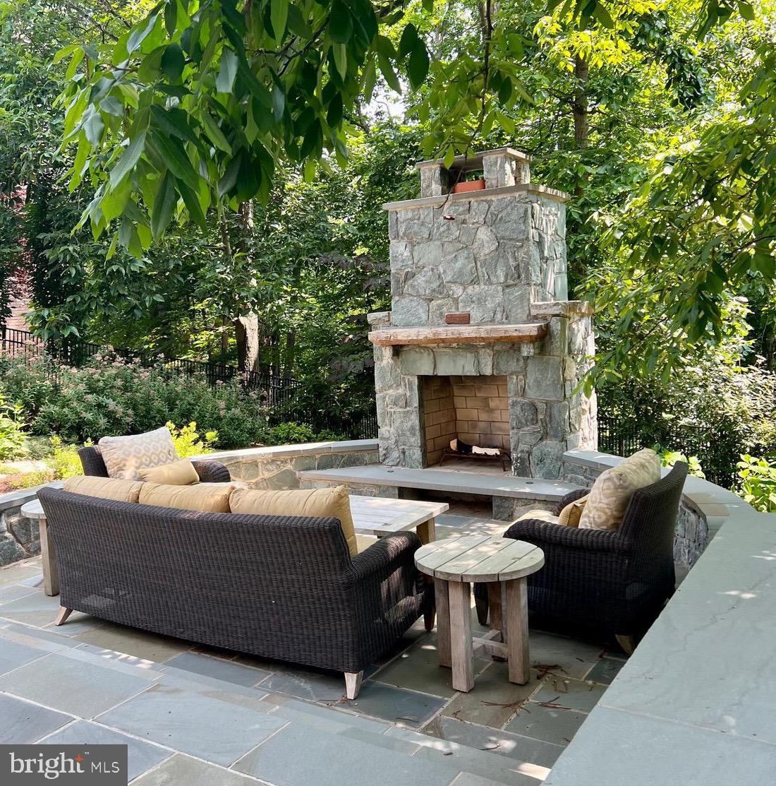 RIVER CREEK - Residential