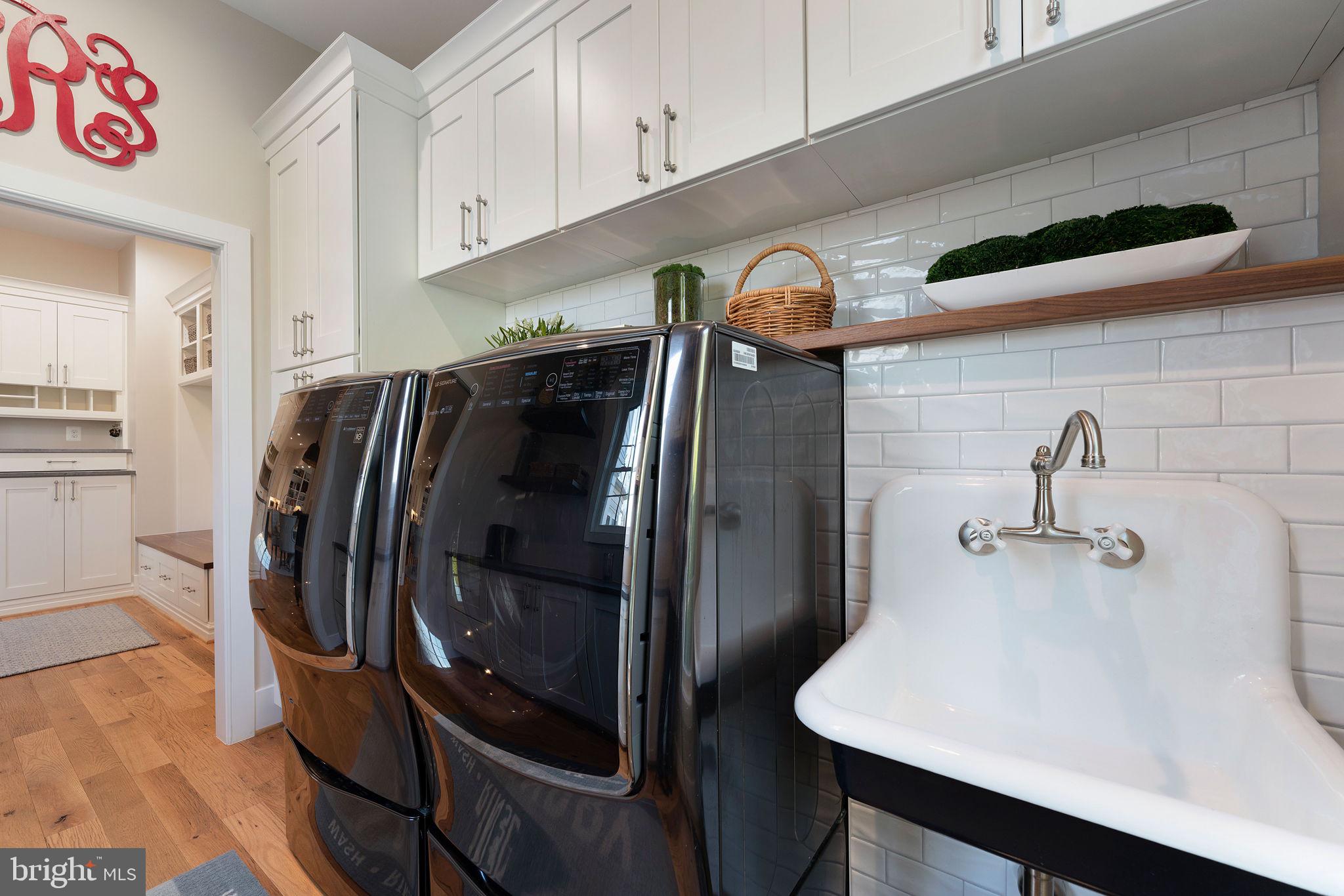 RIVER CREEK - Residential