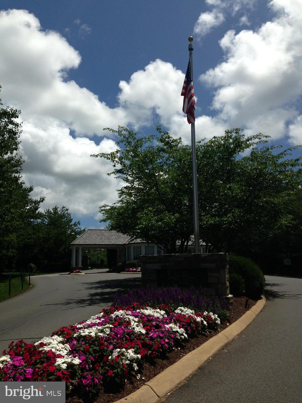 RIVER CREEK - Residential