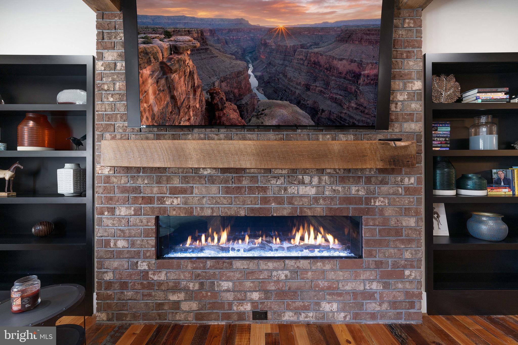 RIVER CREEK - Residential