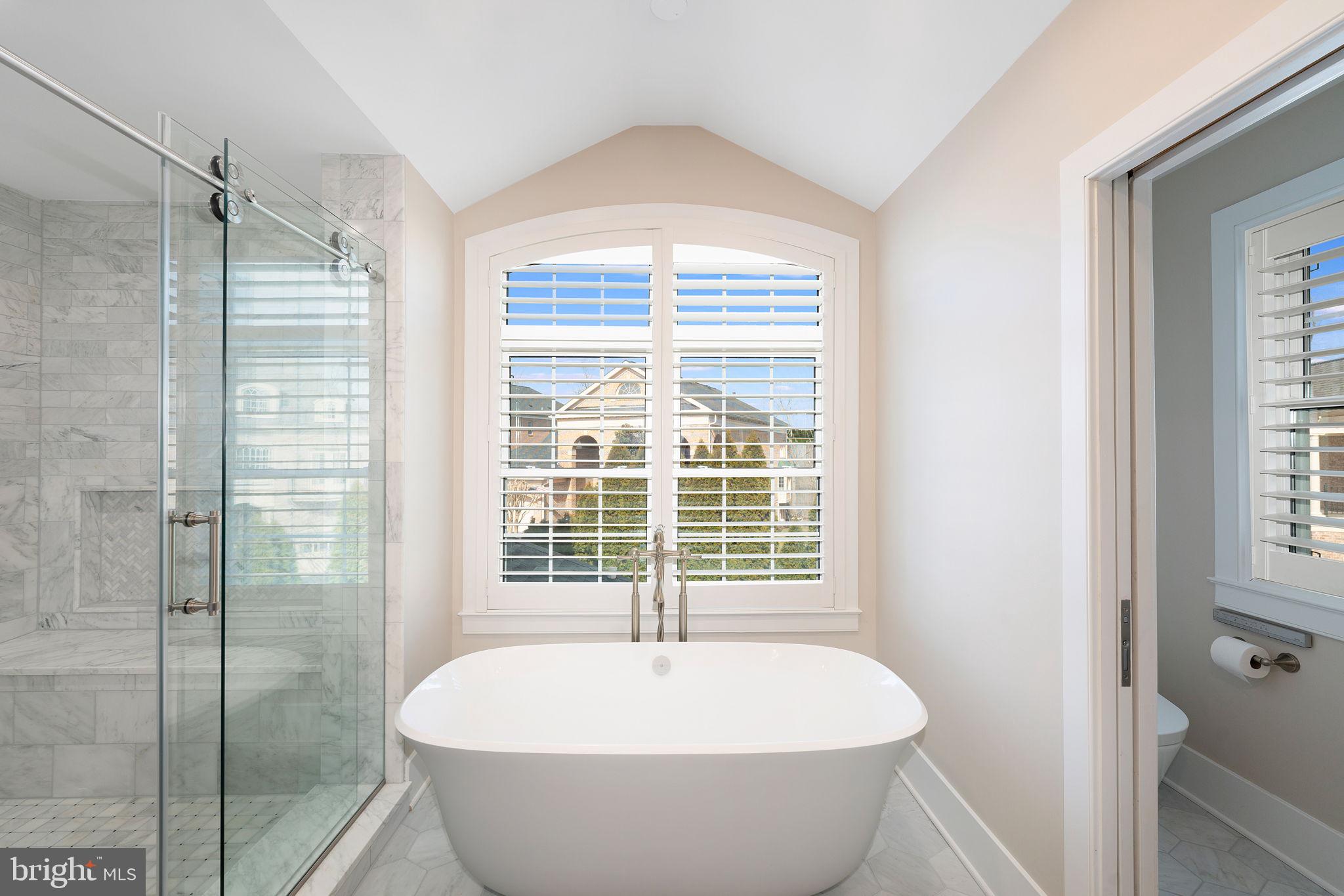 RIVER CREEK - Residential