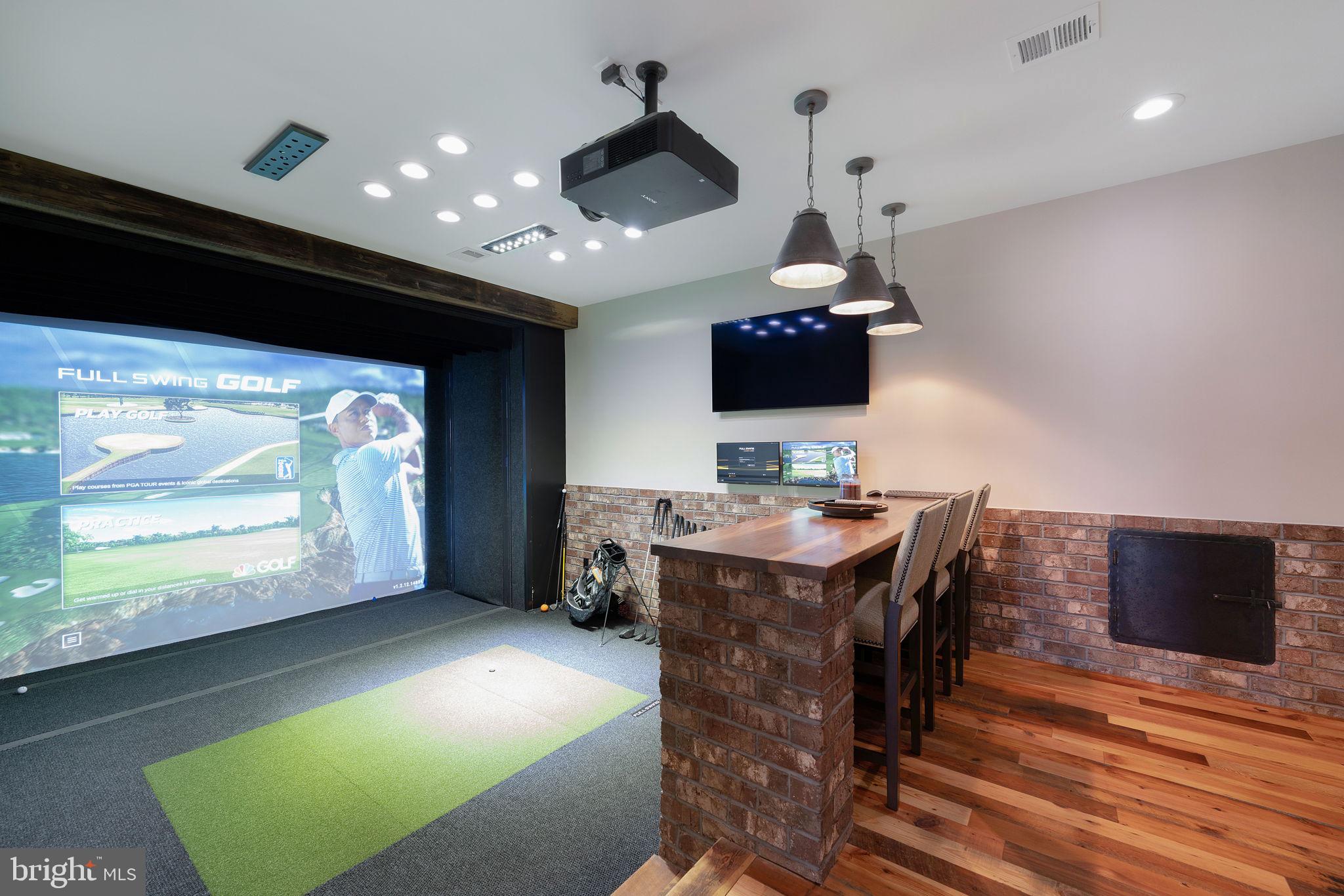 RIVER CREEK - Residential