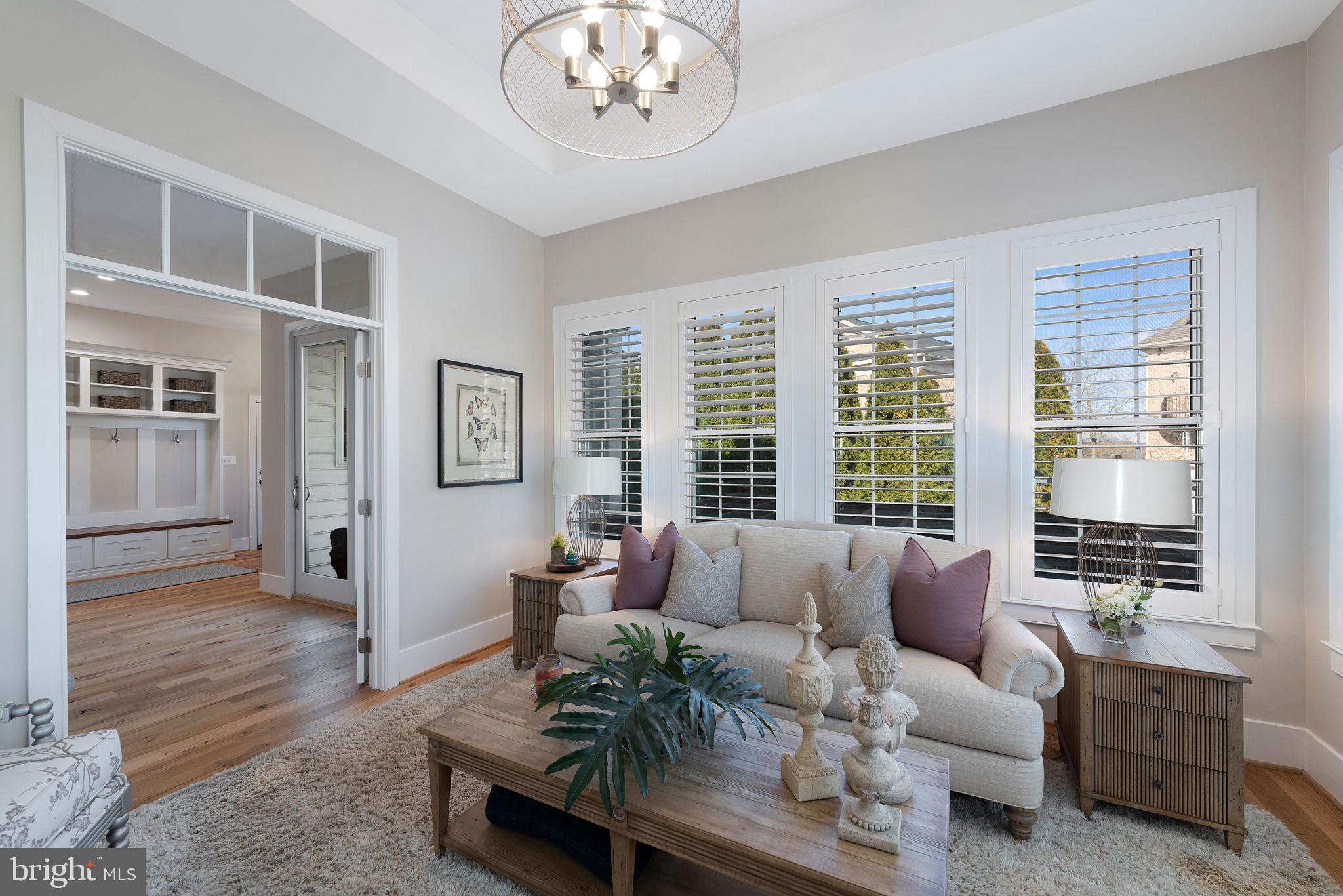 RIVER CREEK - Residential