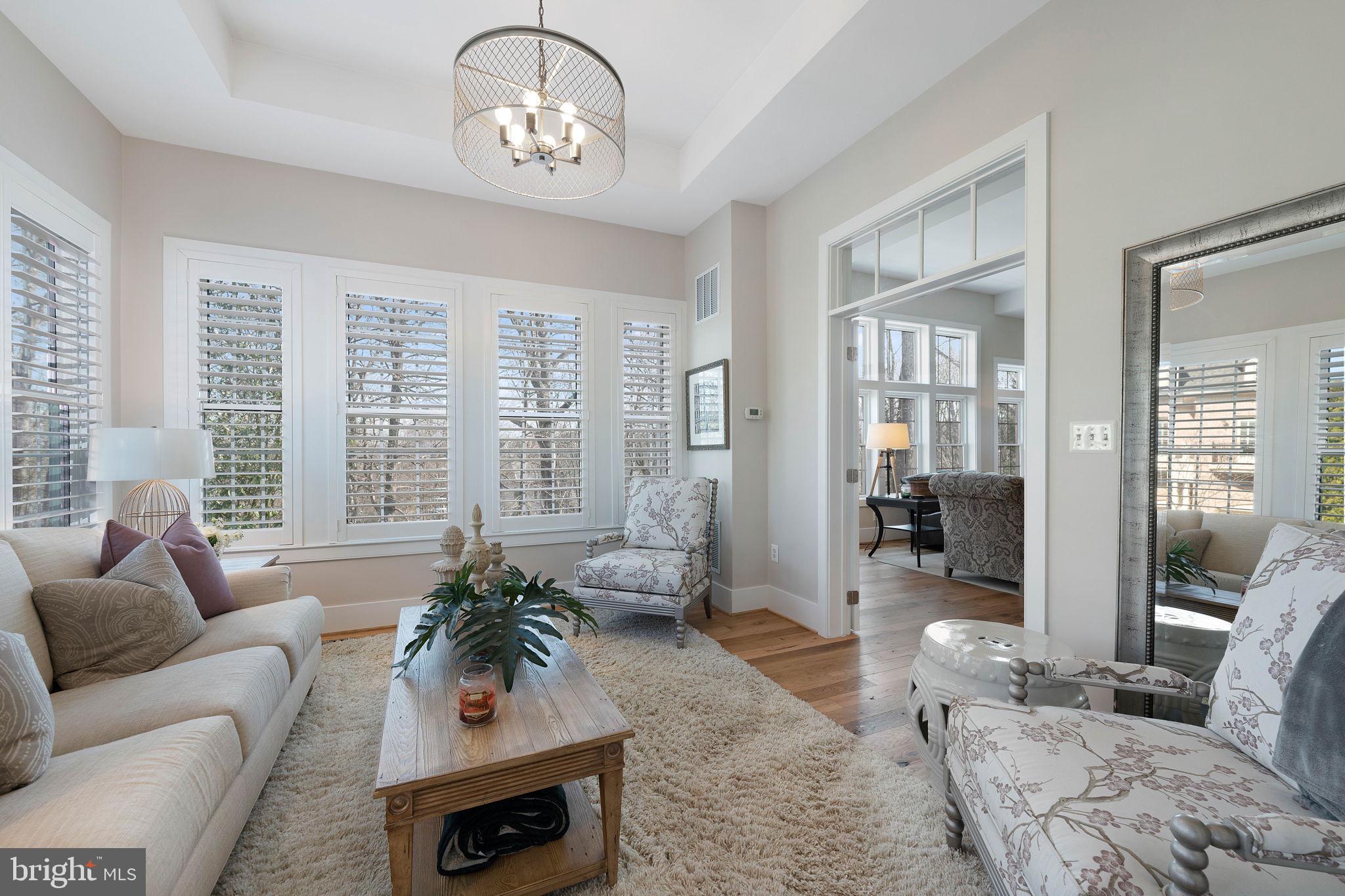 RIVER CREEK - Residential