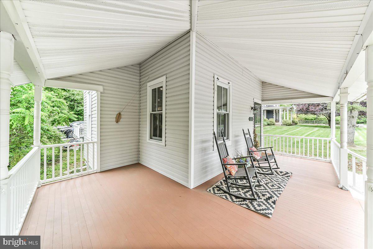 204 S PENNELL ROAD