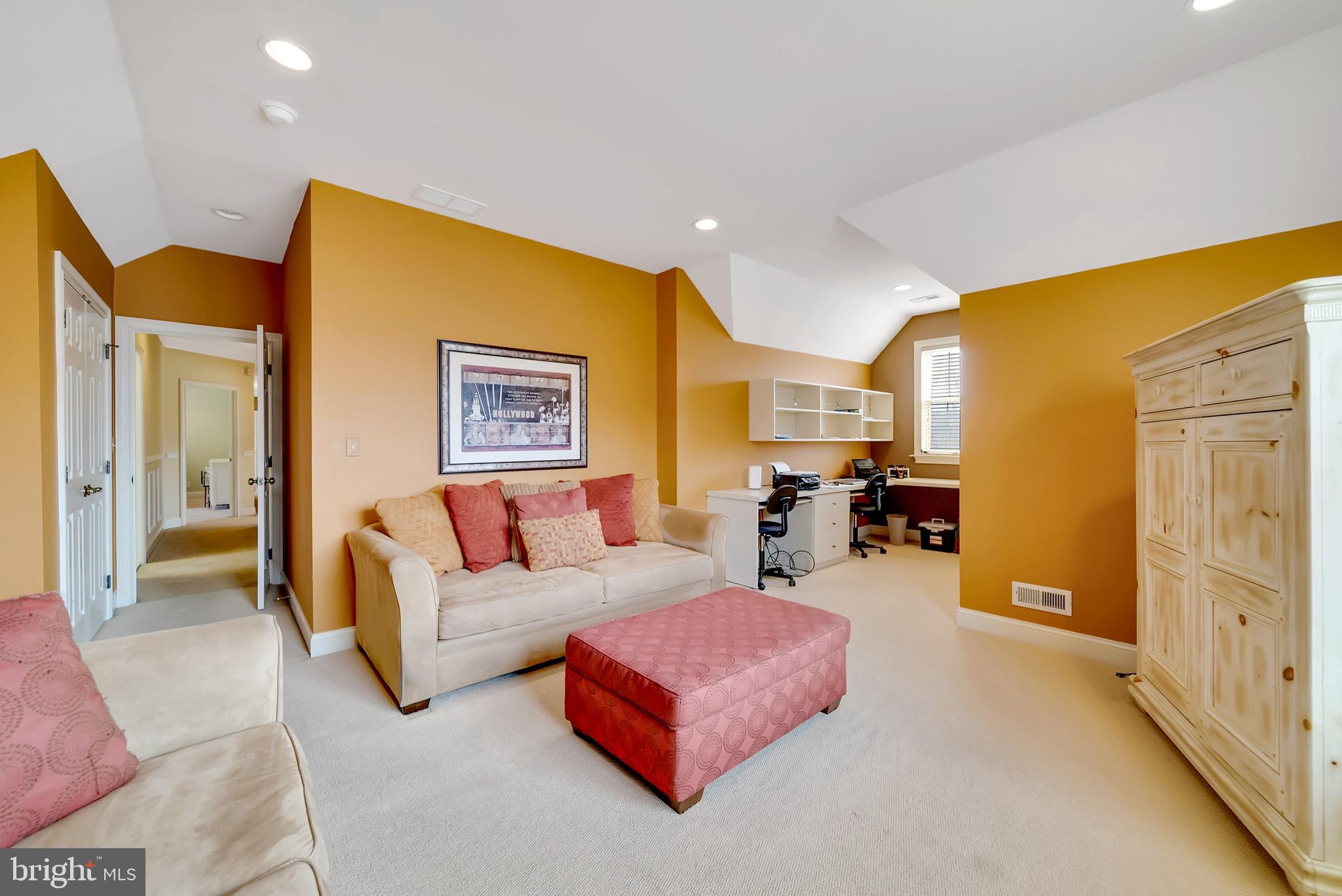 WHITEMARSH CHASE - Residential