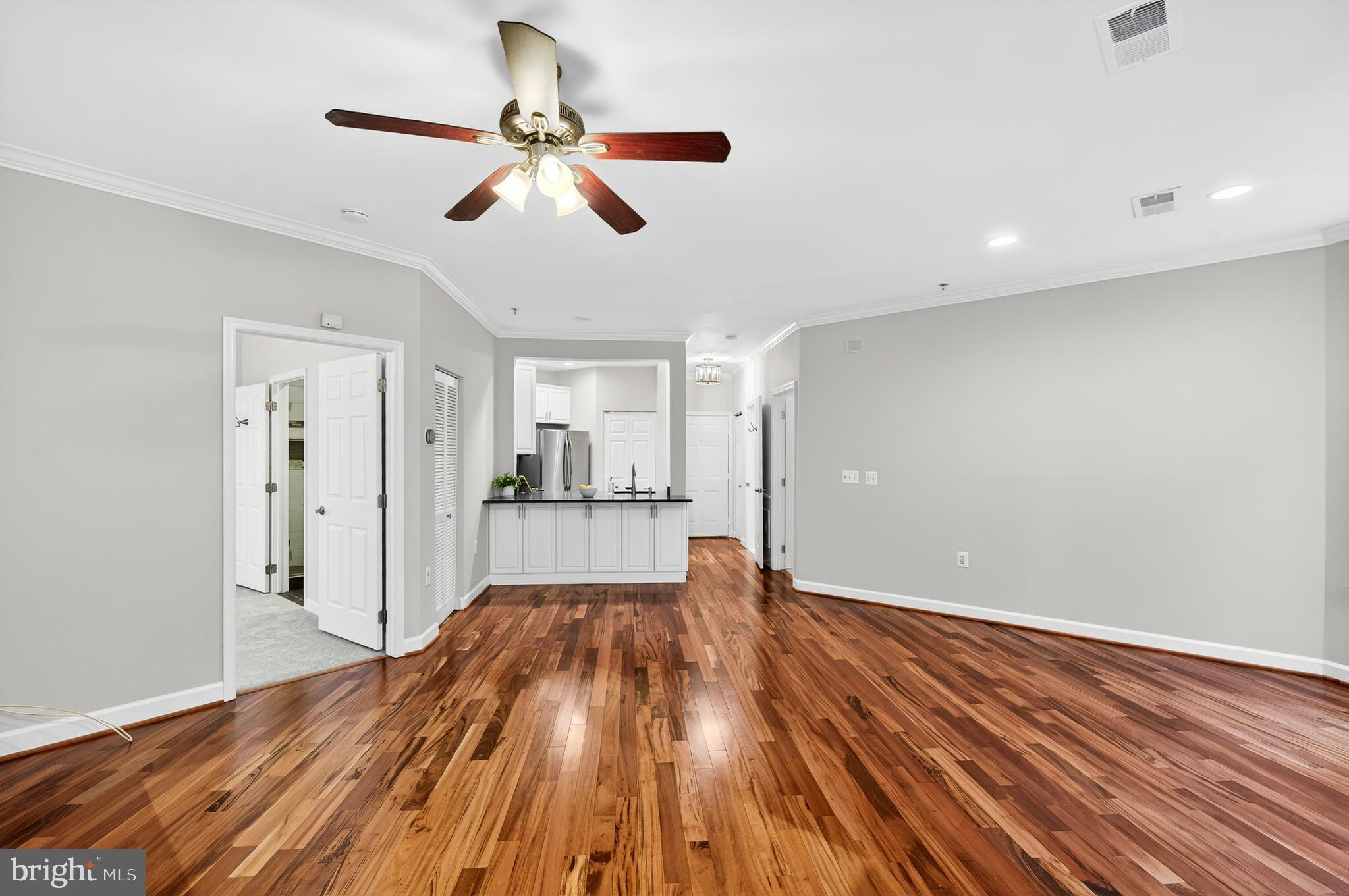 COURTHOUSE HILL - Residential