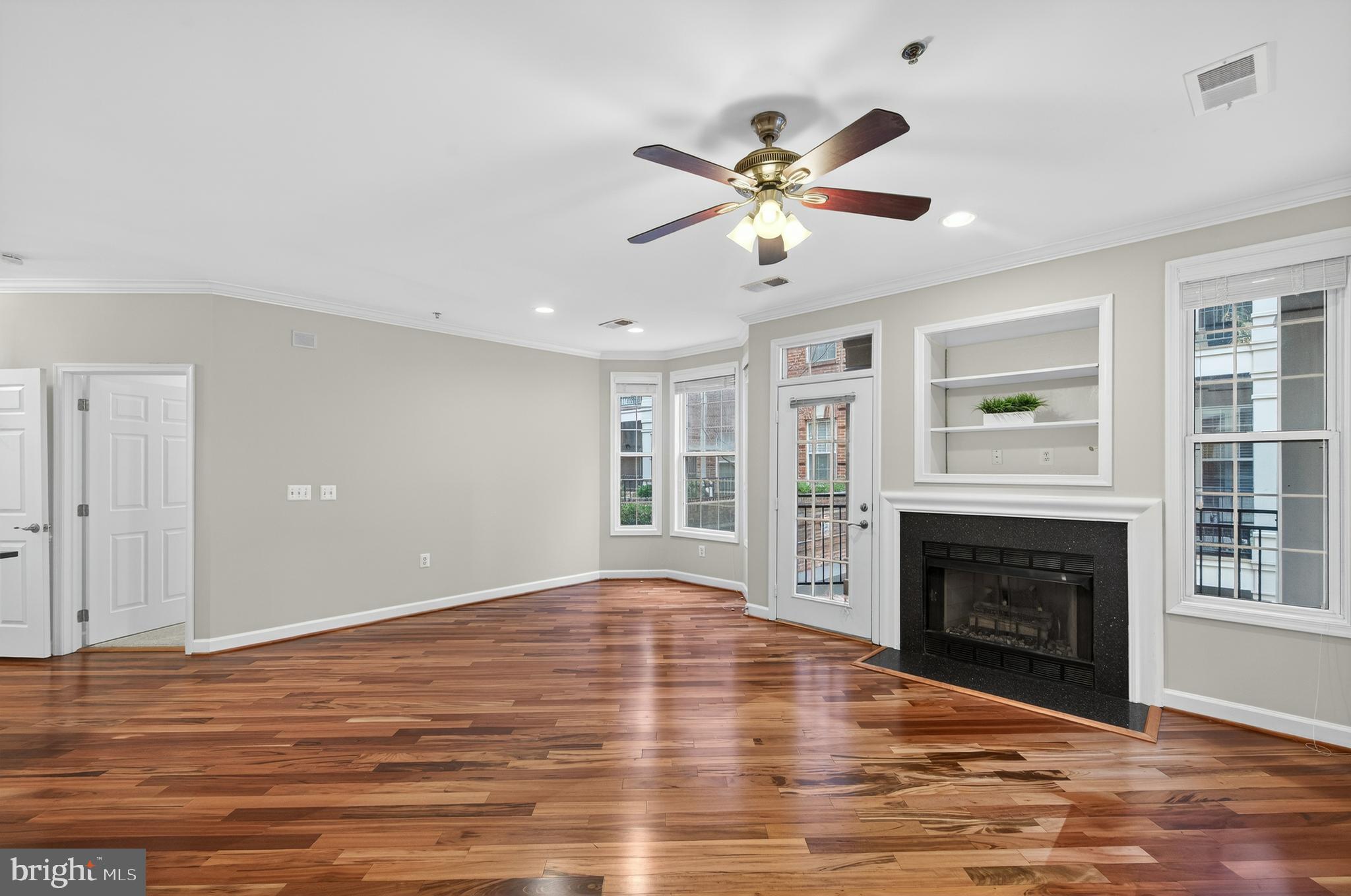 COURTHOUSE HILL - Residential