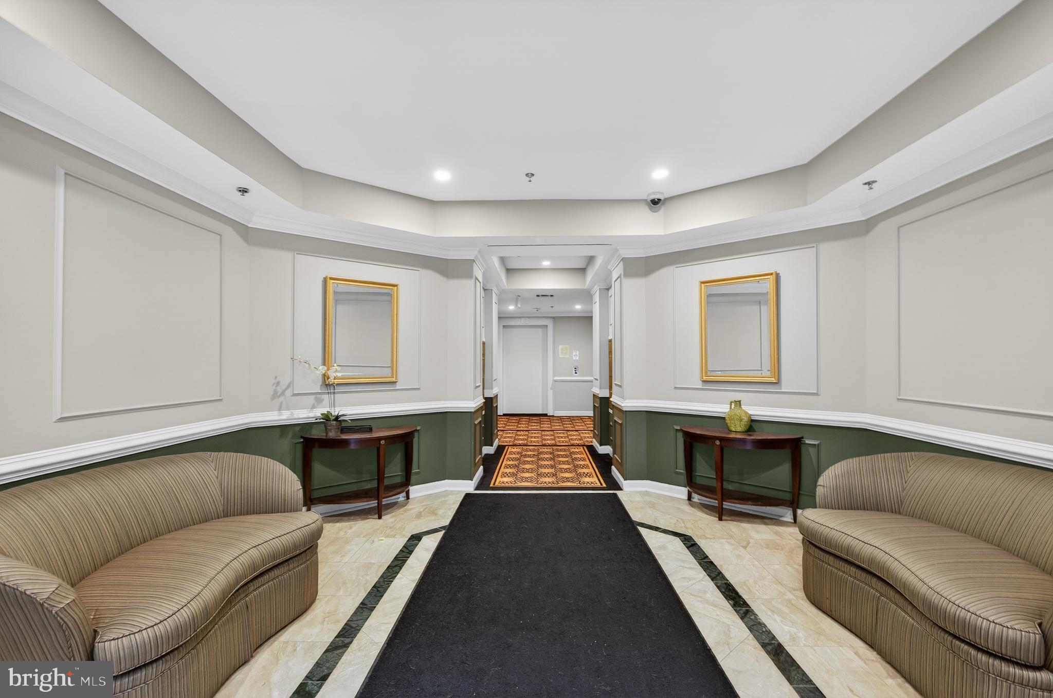 COURTHOUSE HILL - Residential