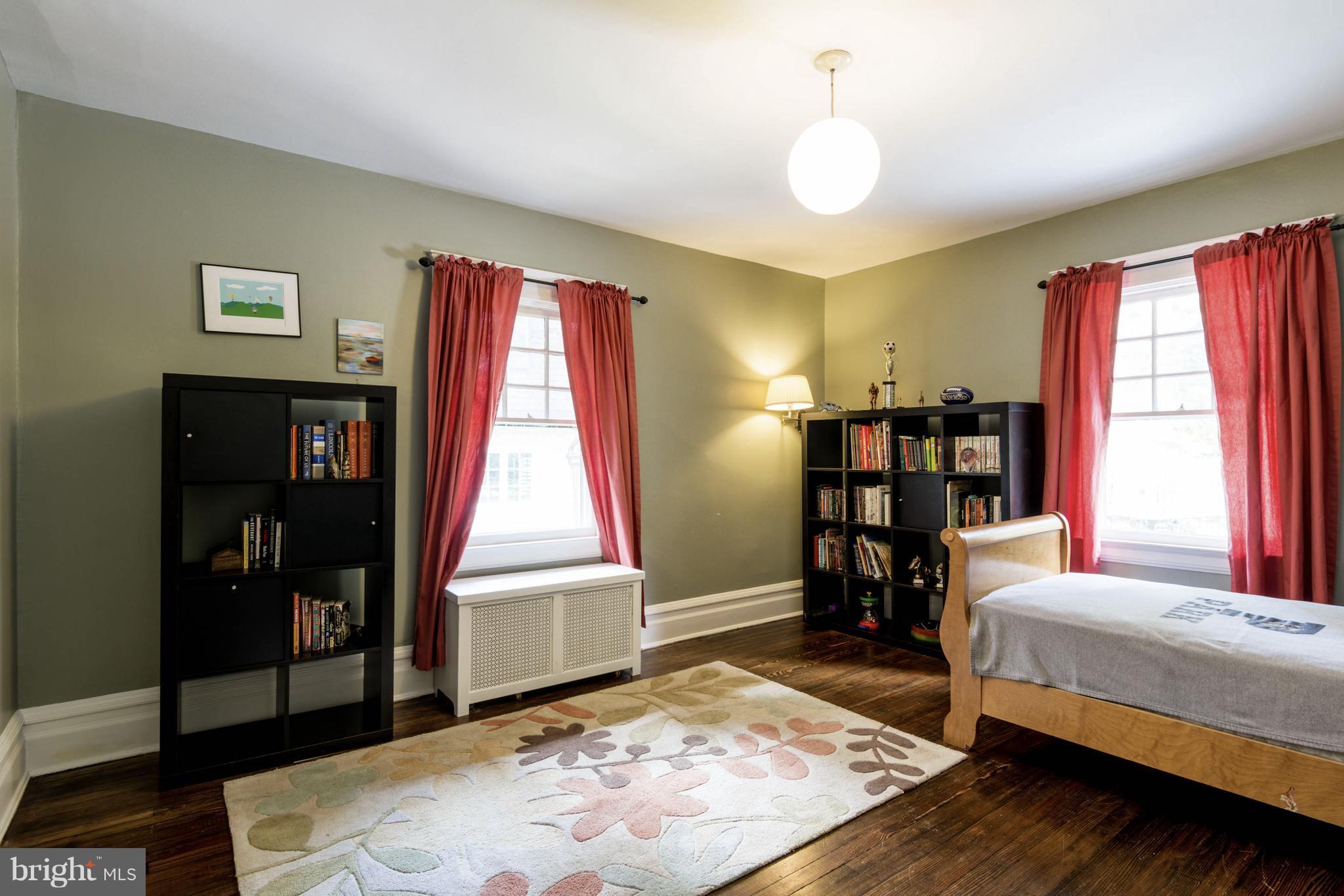 ROLAND PARK - Residential