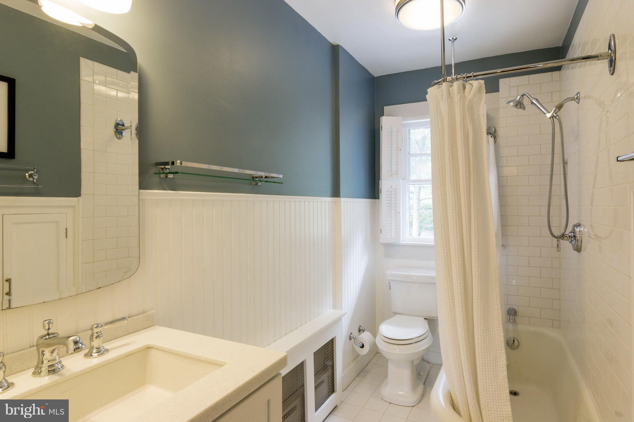 ROLAND PARK - Residential