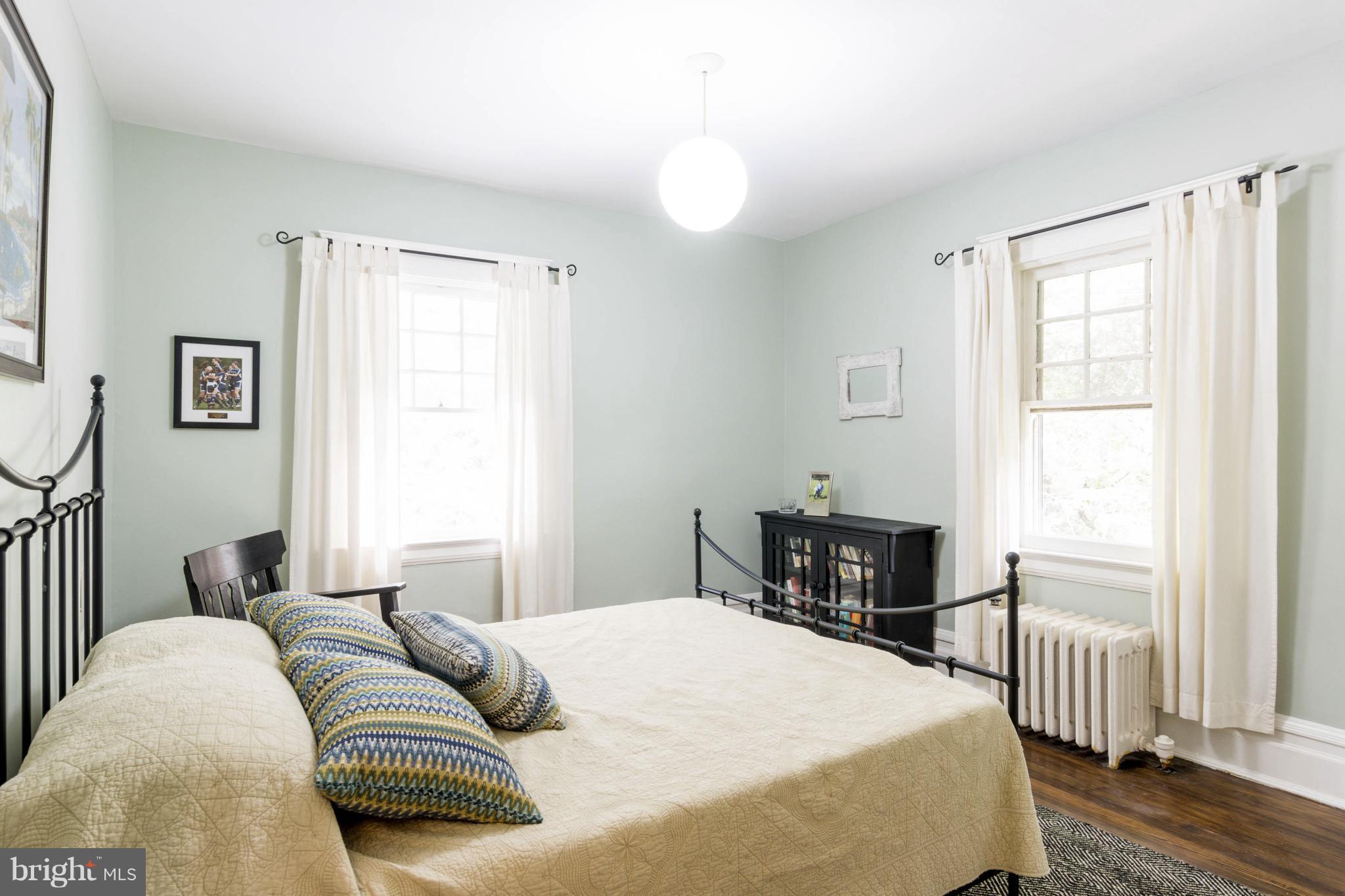 ROLAND PARK - Residential