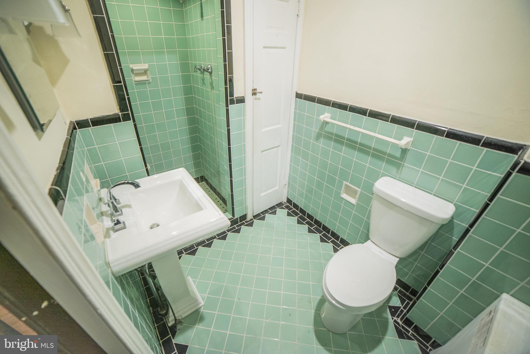 RITTENHOUSE SQUARE - Residential Lease