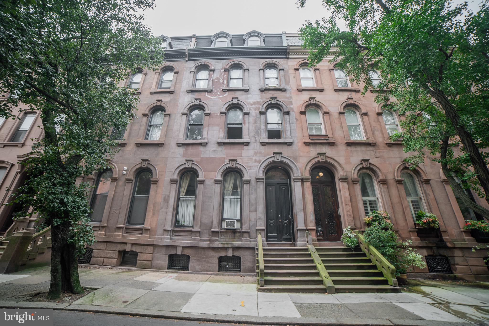 Large one bed one bathroom apartment in Rittenhouse Square. Enjoy the hardwood floors, kitchen with stainless steel appliances, including a dishwasher, and an ornamental fireplace. Washer and dryer in the unit. Air conditioning (minisplits) in the unit. Tenant pays gas and electricity. Located just steps from all that Rittenhouse Square and Fitler Square have to offer. Convenient to University City, Penn, Drexel, Chop, and HUP.