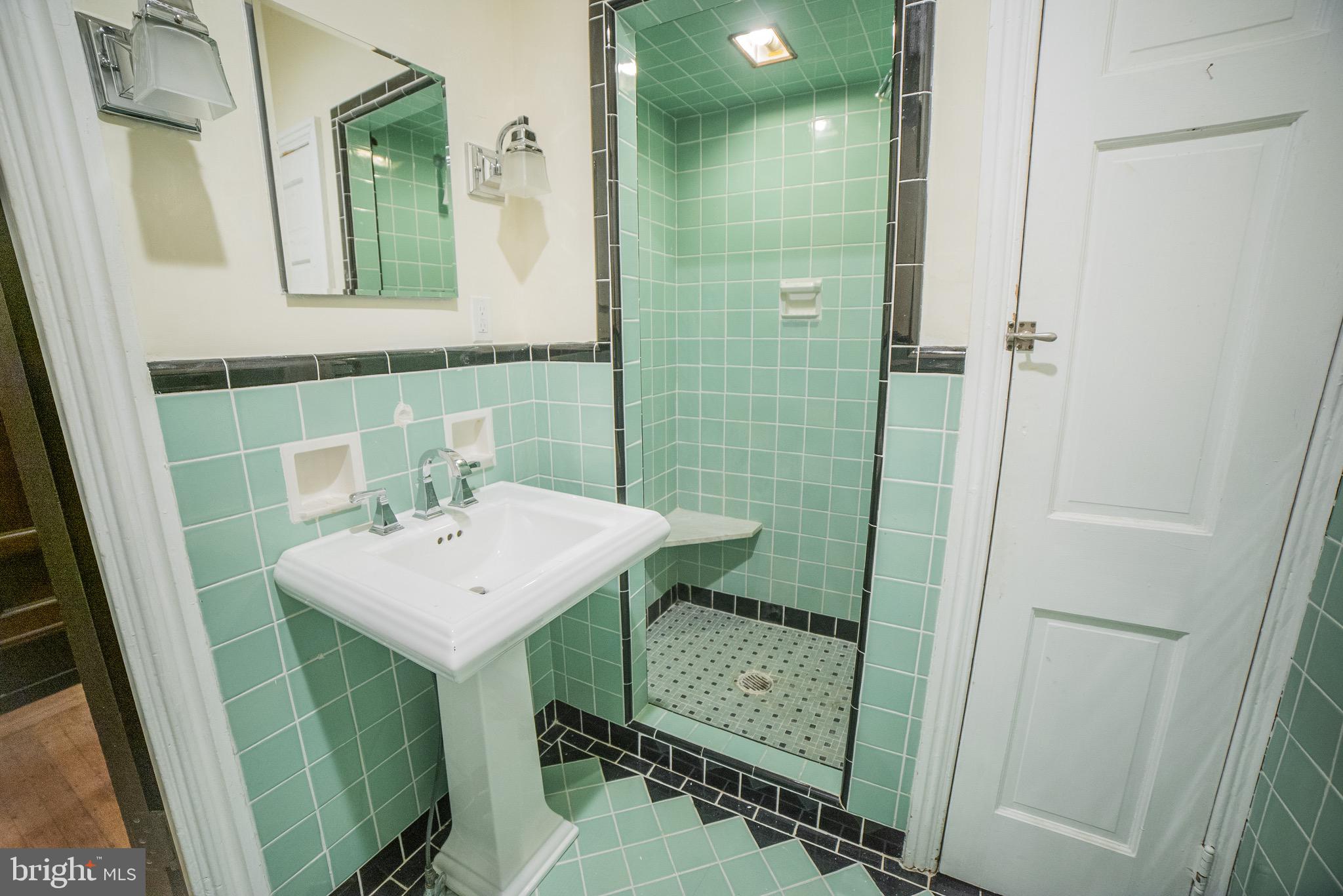 RITTENHOUSE SQUARE - Residential Lease