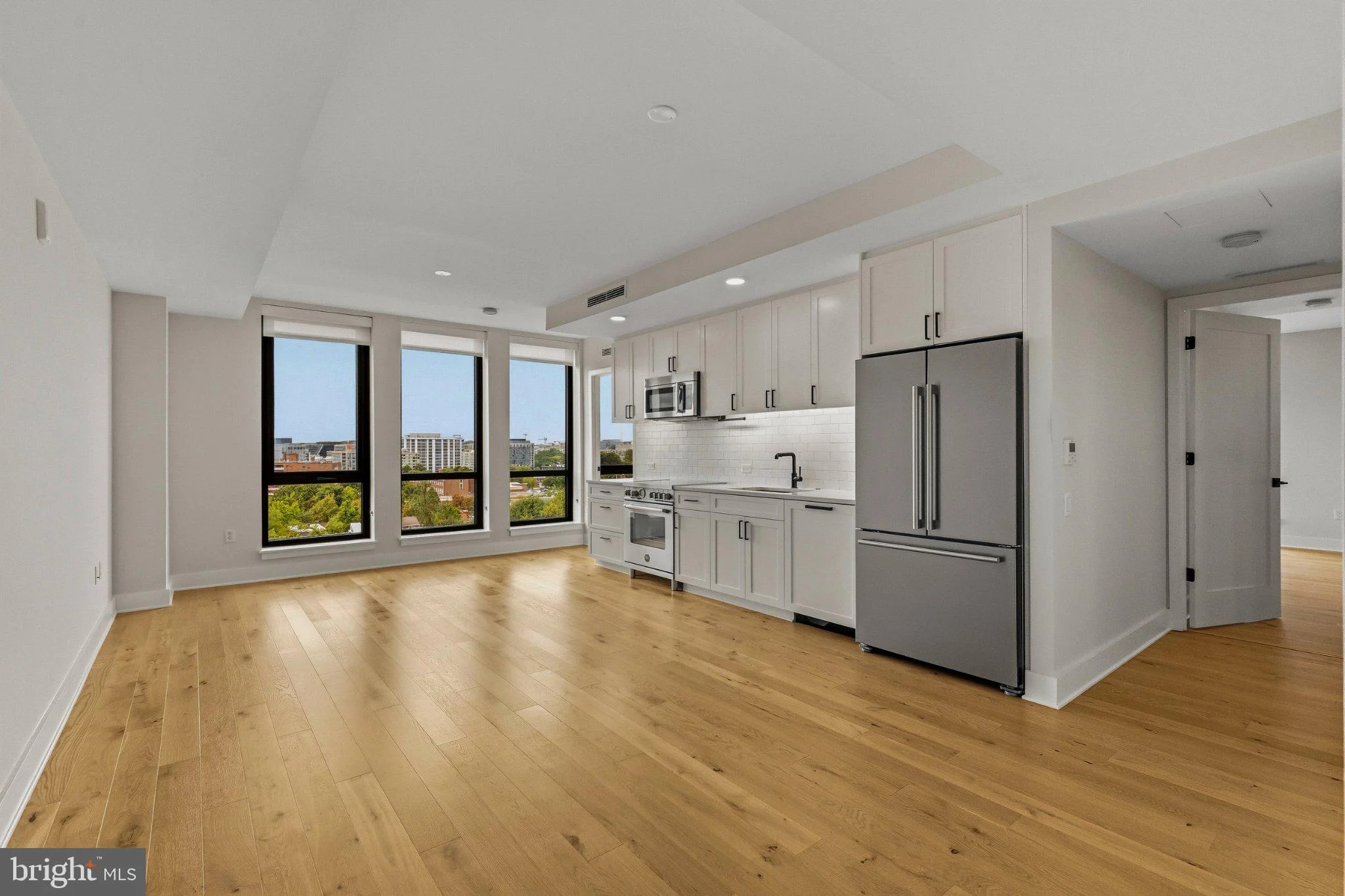 1211 Van Street SE Unit 818, Washington, DC 20003
