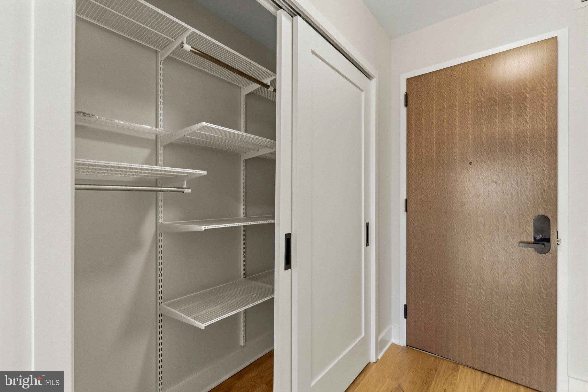 1211 VAN STREET SE 818