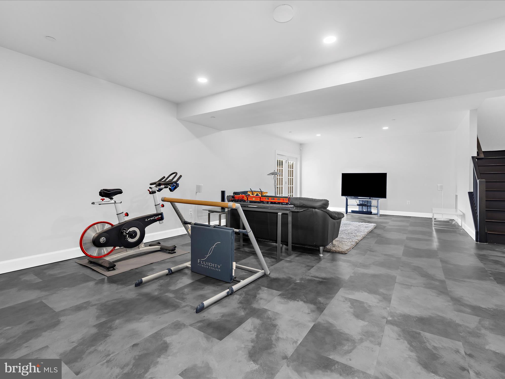 MAPLE LAWN SOUTH - Residential