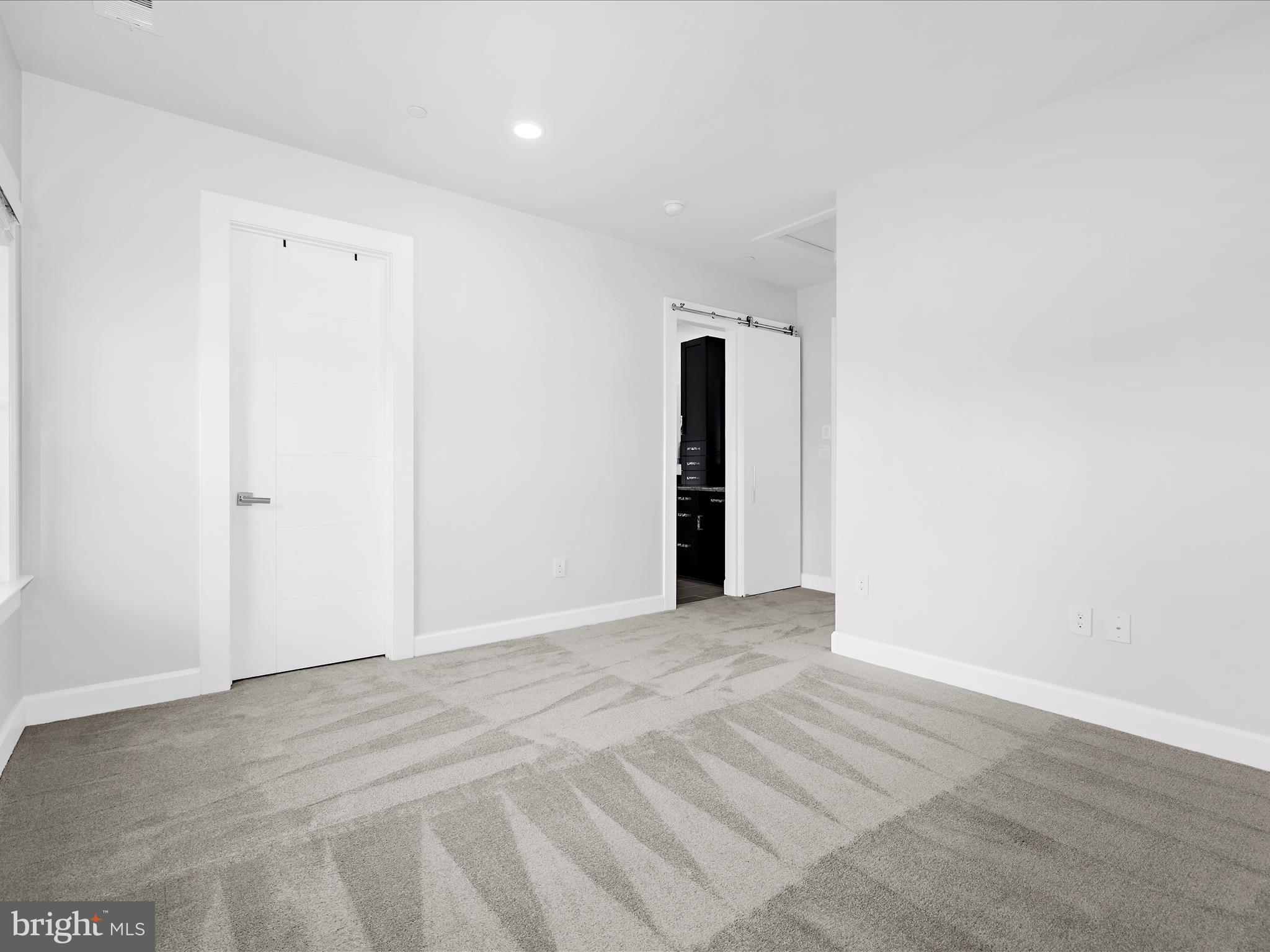 MAPLE LAWN SOUTH - Residential