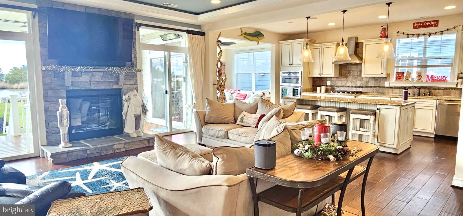 OSPREY POINTE - Residential