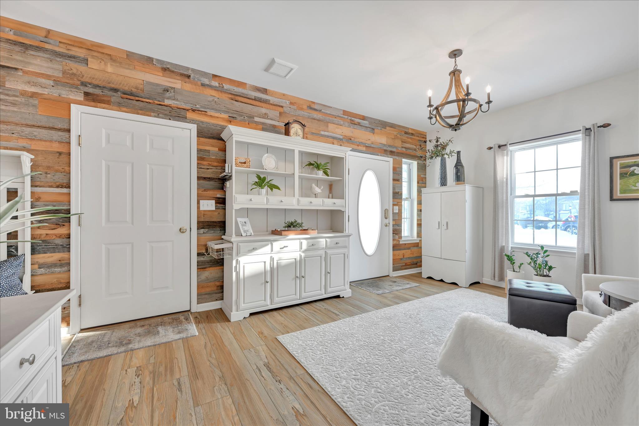 BROOKSIDE - Residential