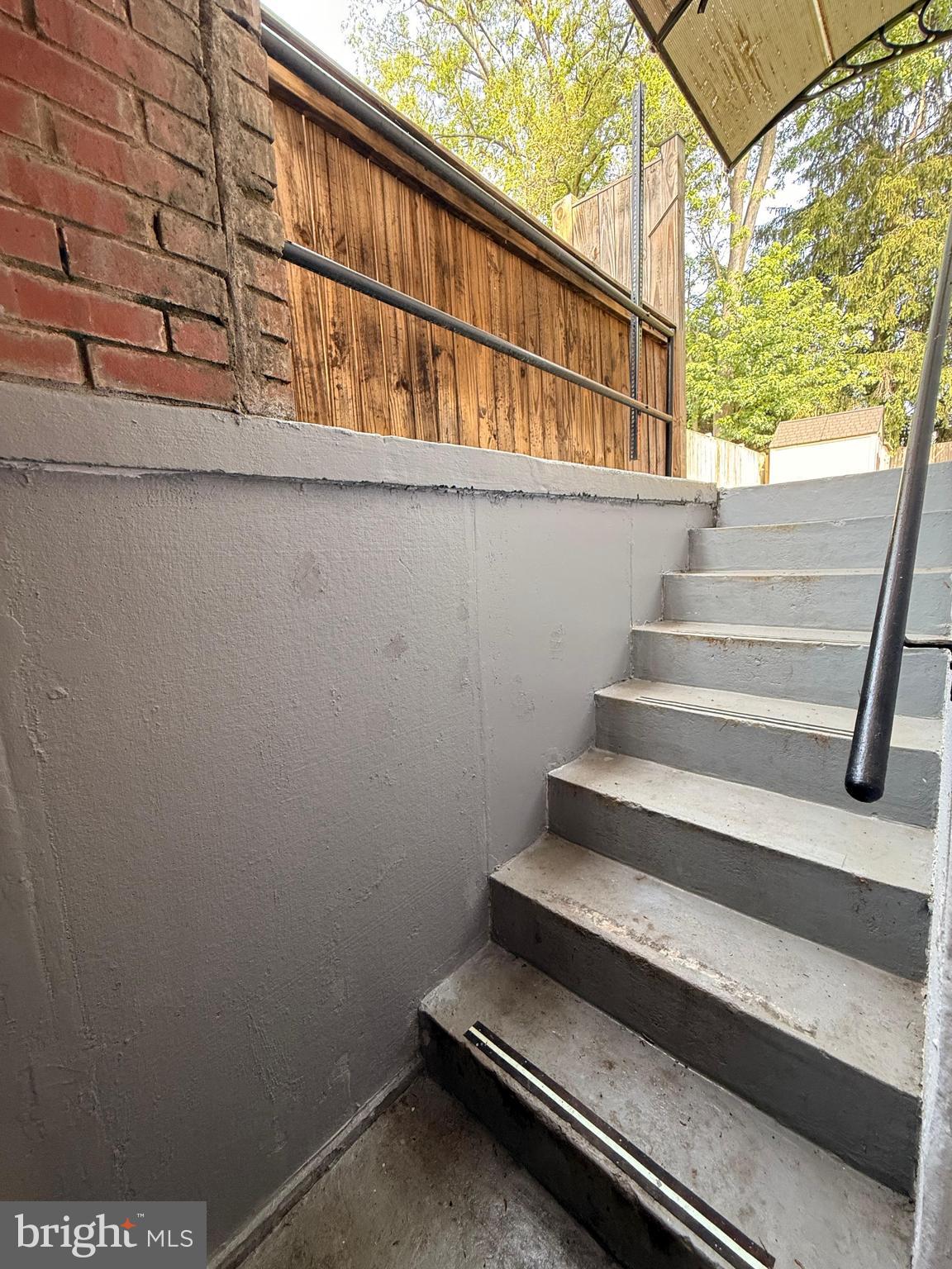 WHEATON WOODS - Residential Lease