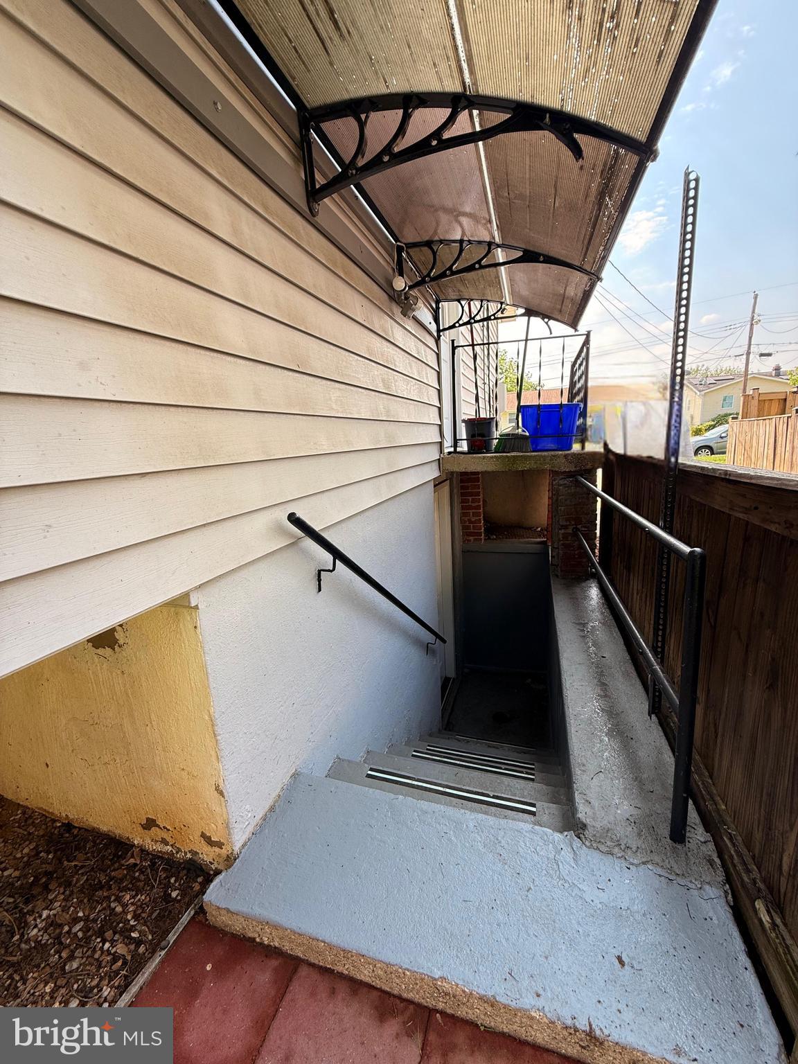 WHEATON WOODS - Residential Lease