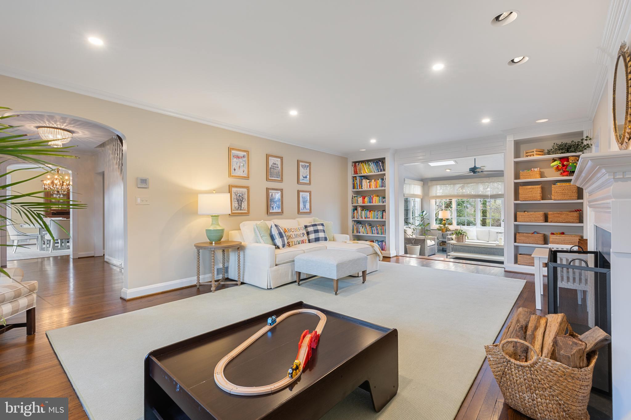 HOMELAND HISTORIC DISTRICT - Residential