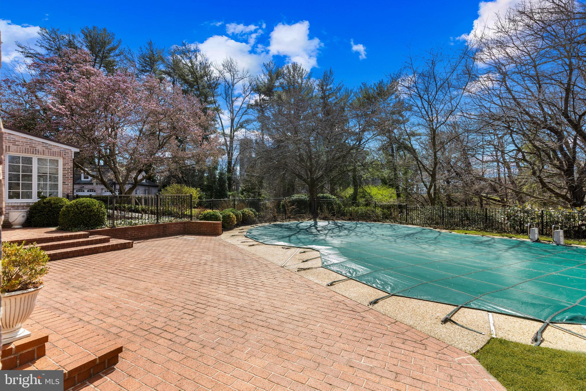 HOMELAND HISTORIC DISTRICT - Residential