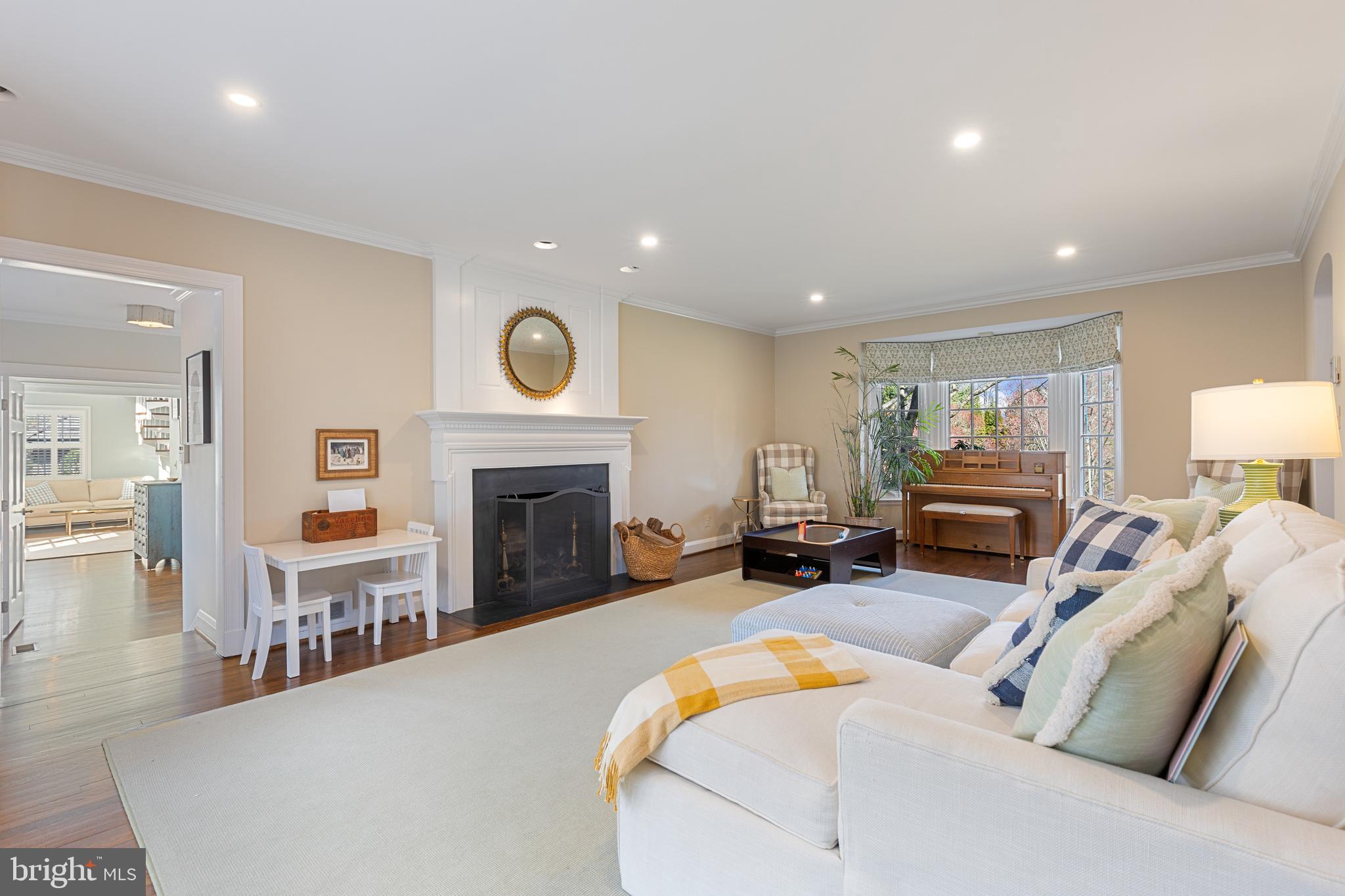 HOMELAND HISTORIC DISTRICT - Residential