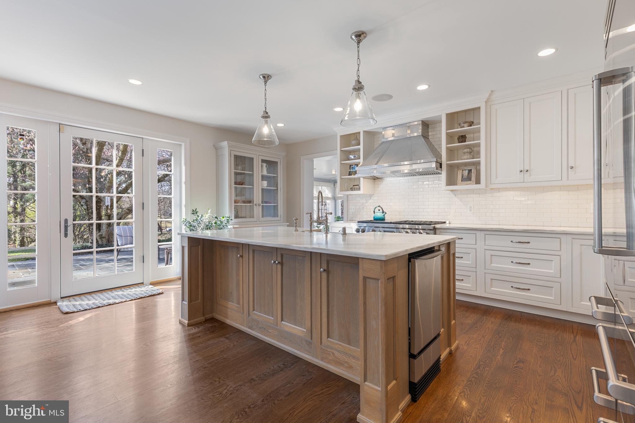 HOMELAND HISTORIC DISTRICT - Residential