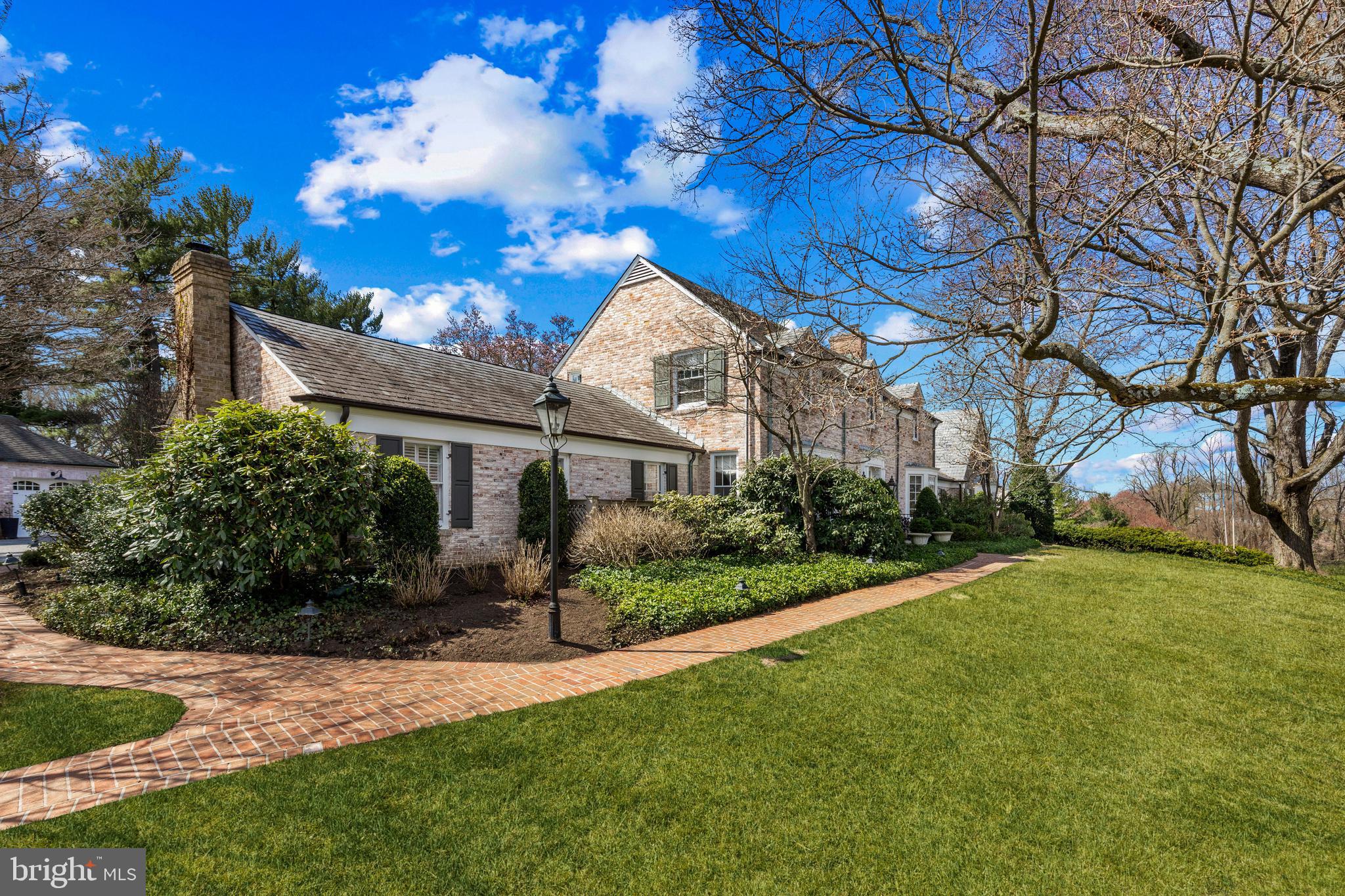 HOMELAND HISTORIC DISTRICT - Residential