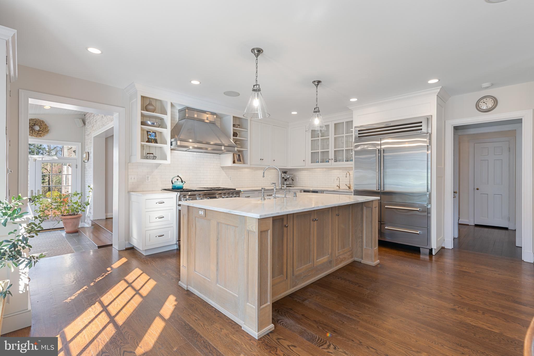 HOMELAND HISTORIC DISTRICT - Residential