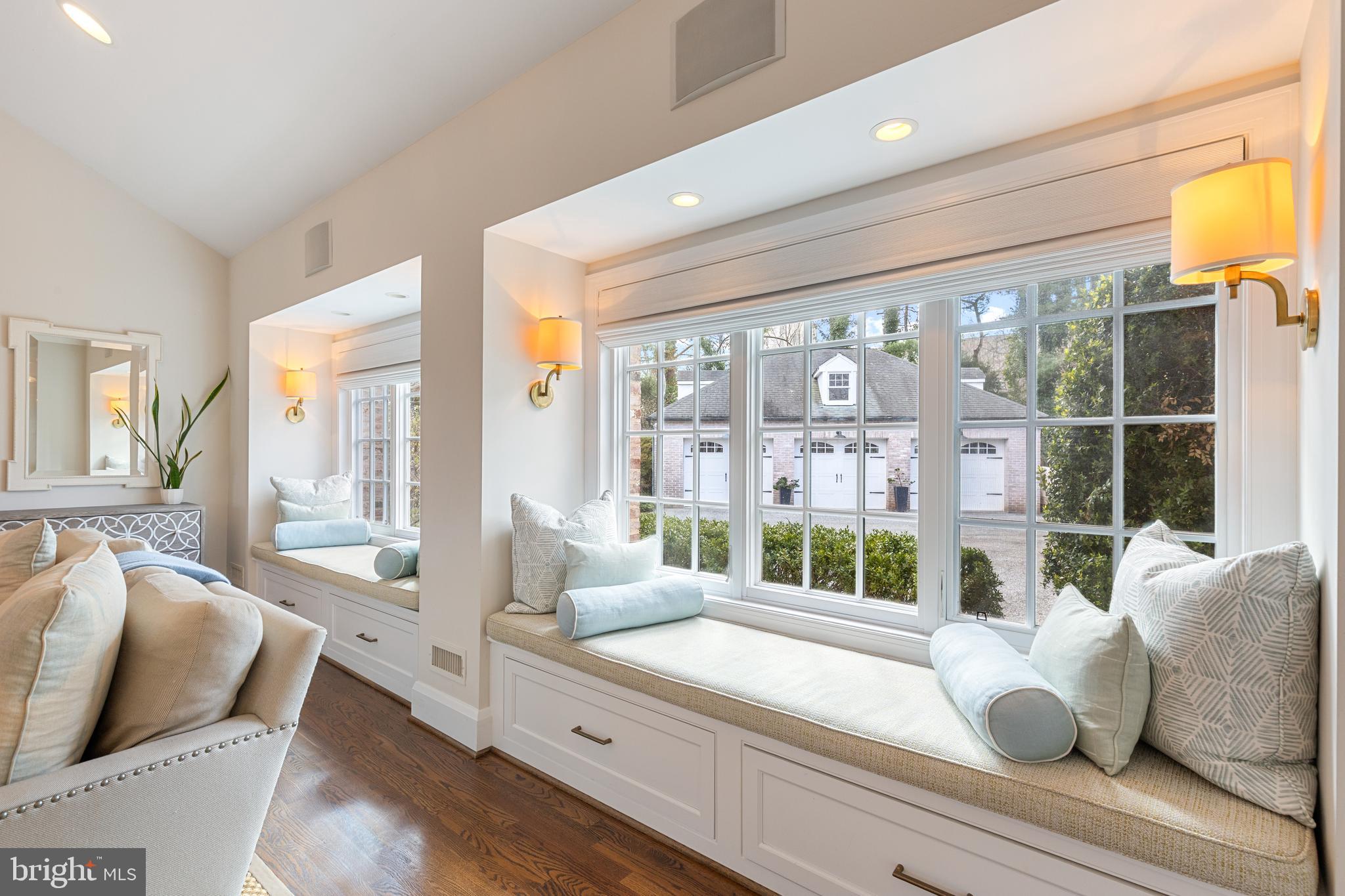 HOMELAND HISTORIC DISTRICT - Residential