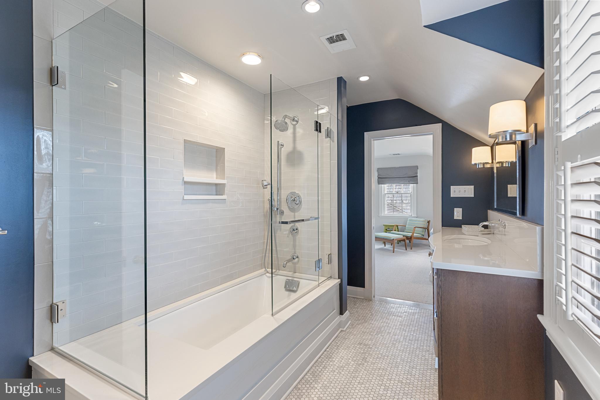 HOMELAND HISTORIC DISTRICT - Residential