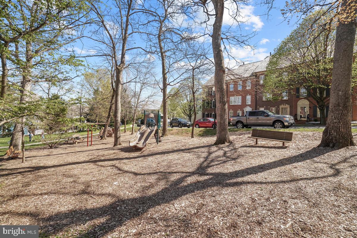 KENTLANDS HILL DISTRICT - Residential