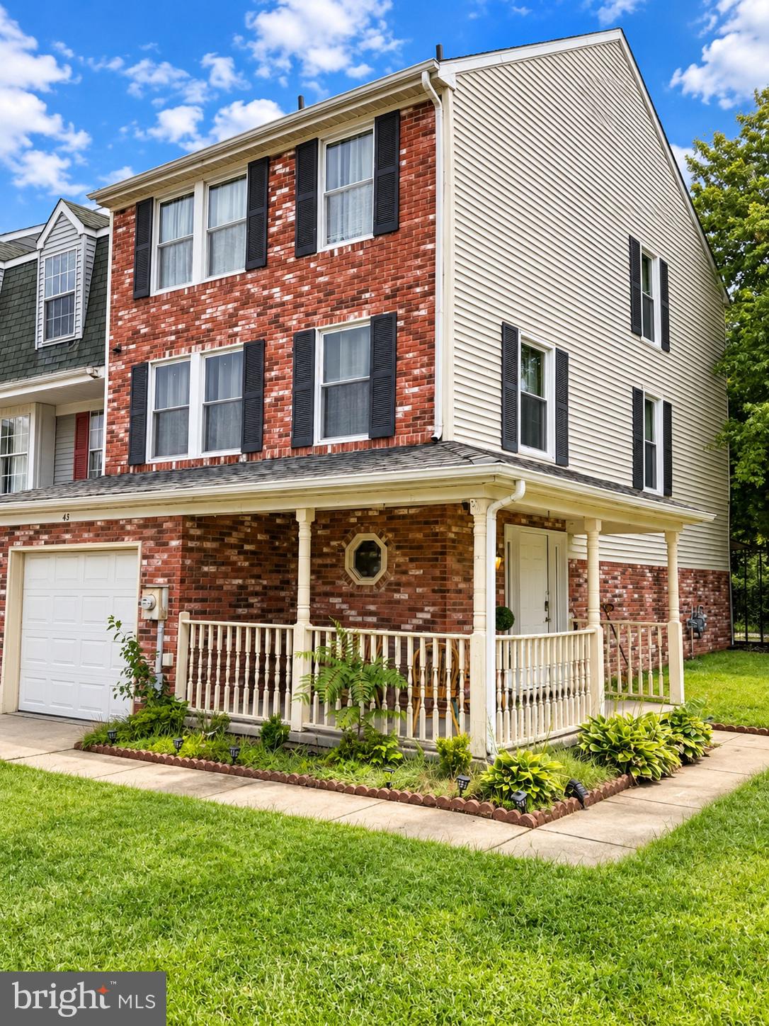 43 STONESHIRE DRIVE