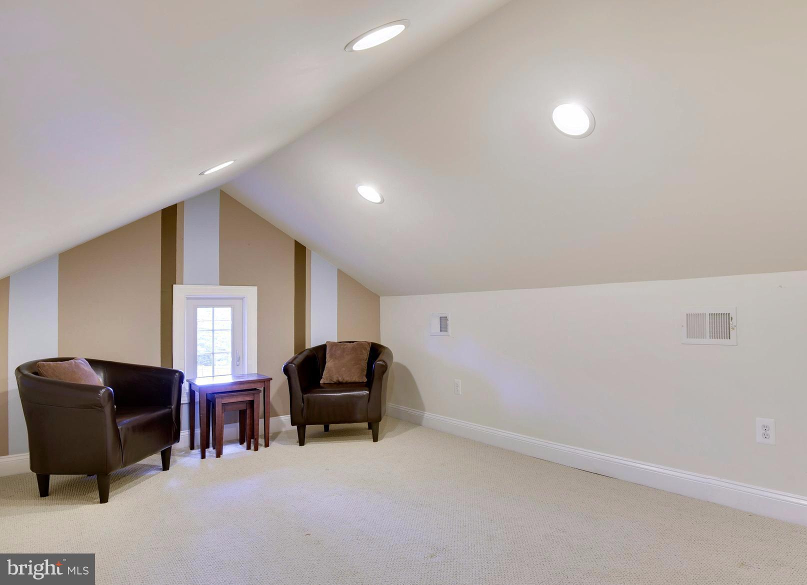 SILVER SPRING - Residential