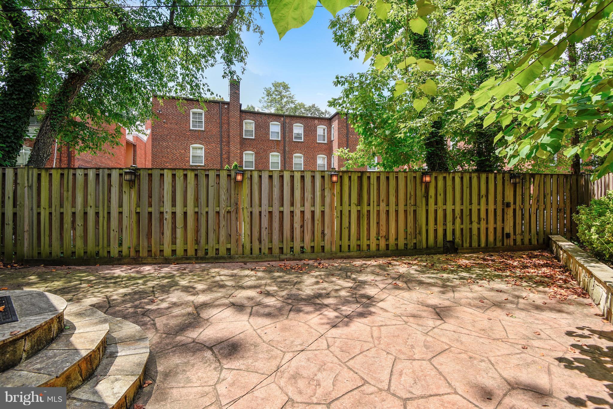 SILVER SPRING - Residential