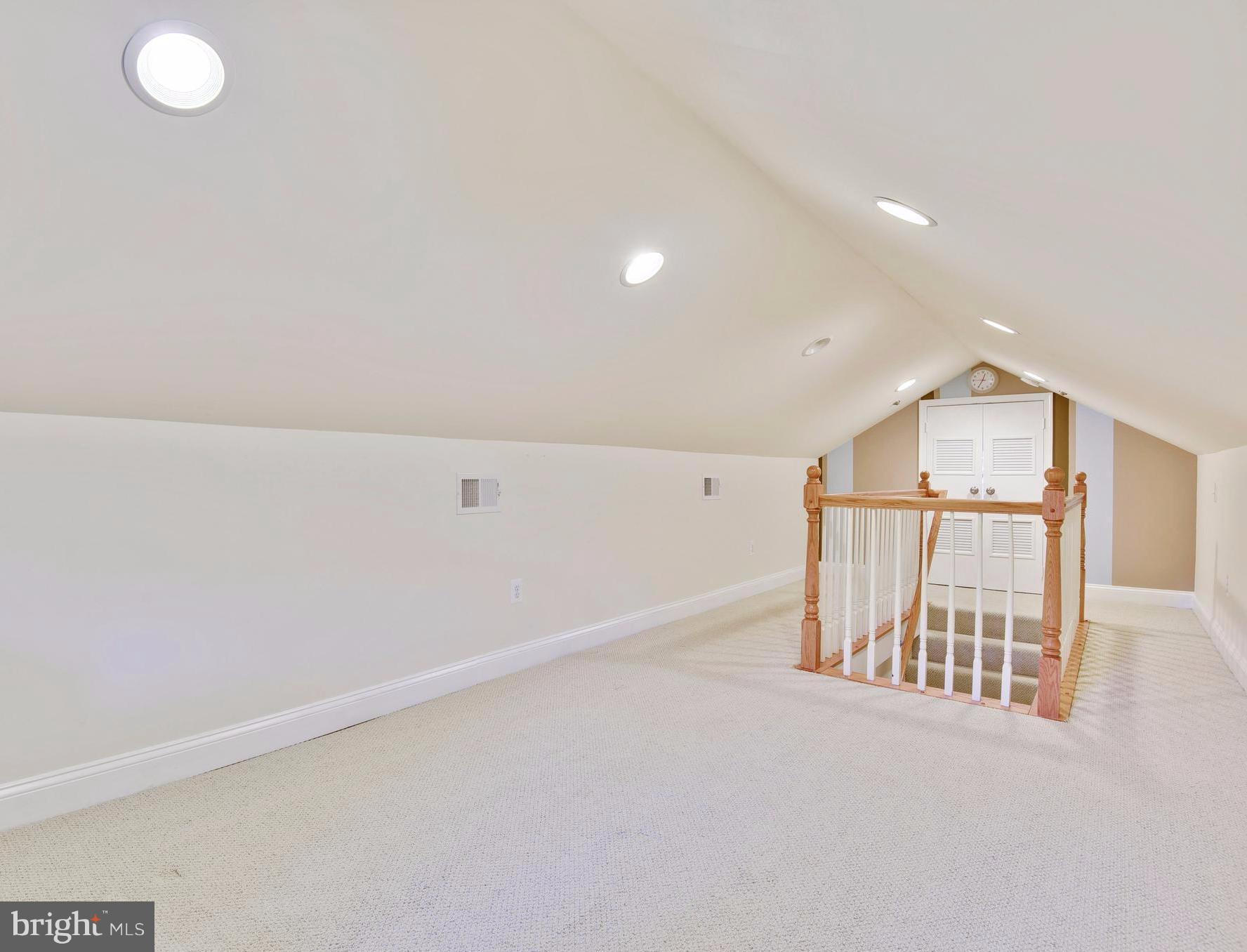 SILVER SPRING - Residential