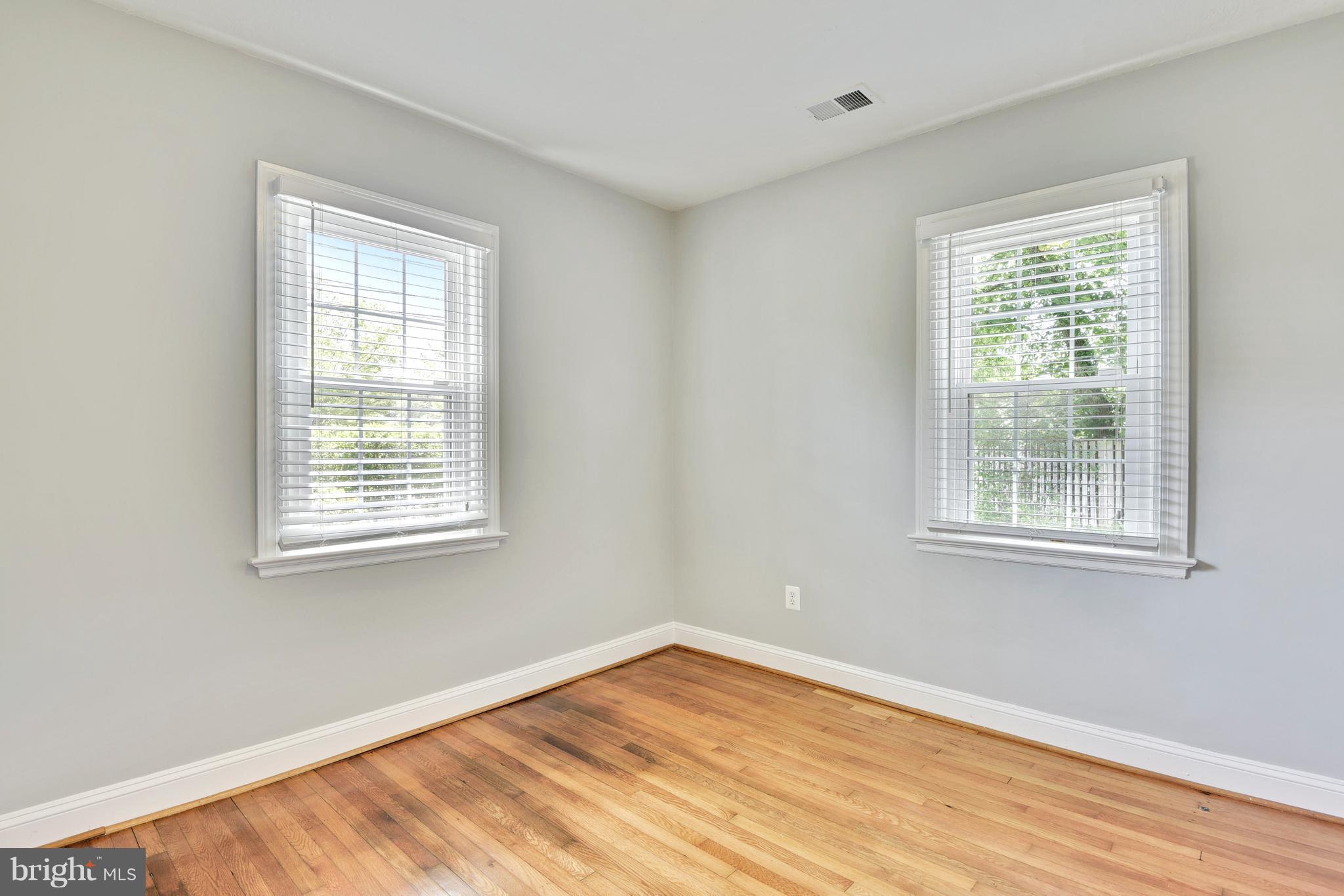 SILVER SPRING - Residential