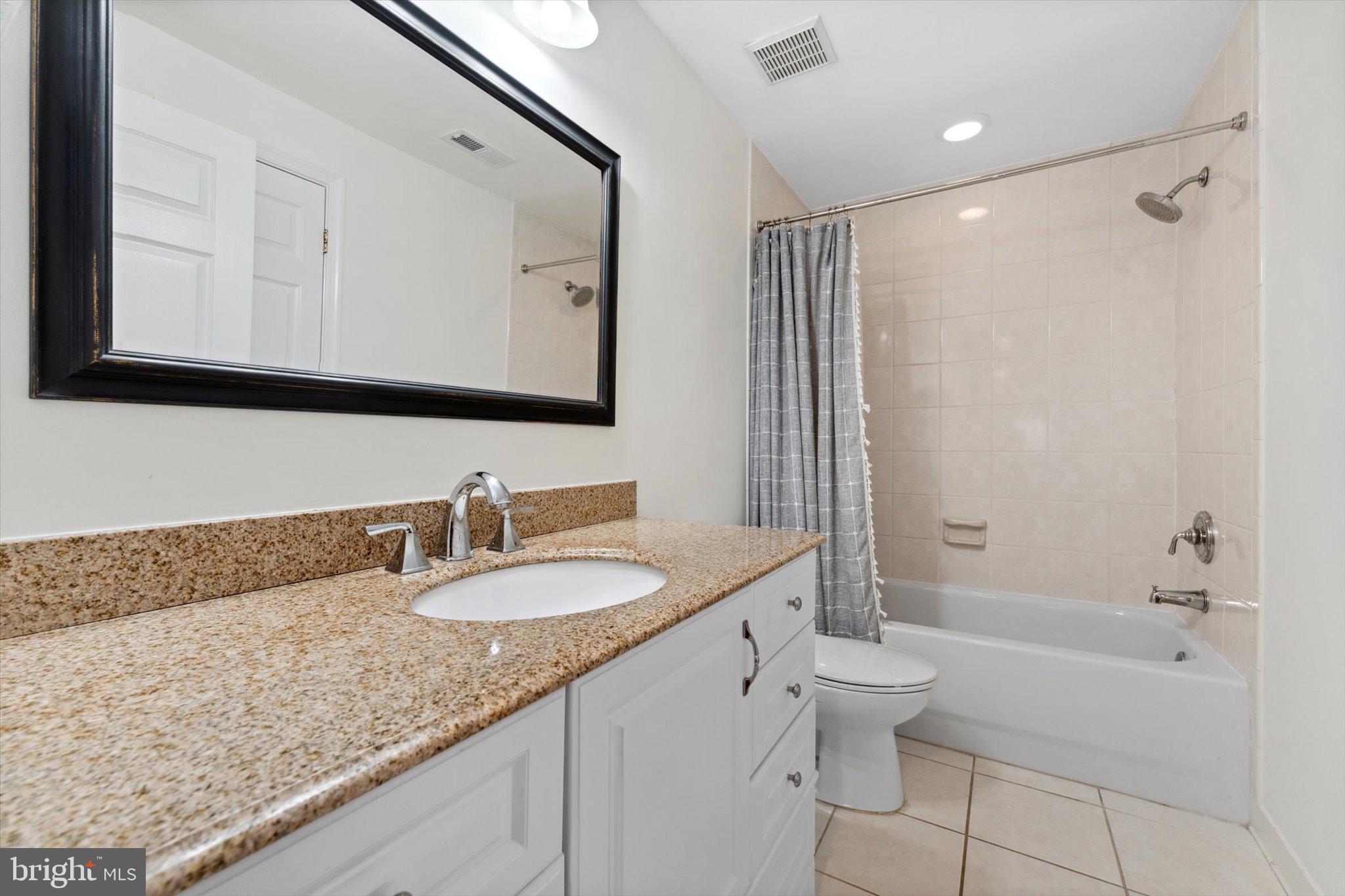 BRIDLEWOOD MANOR - Residential