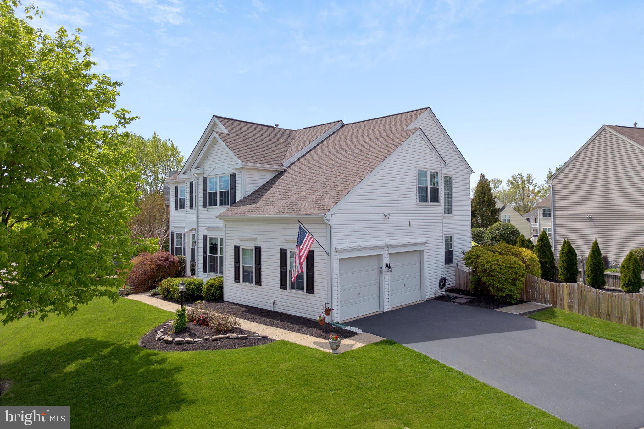 BRIDLEWOOD MANOR - Residential