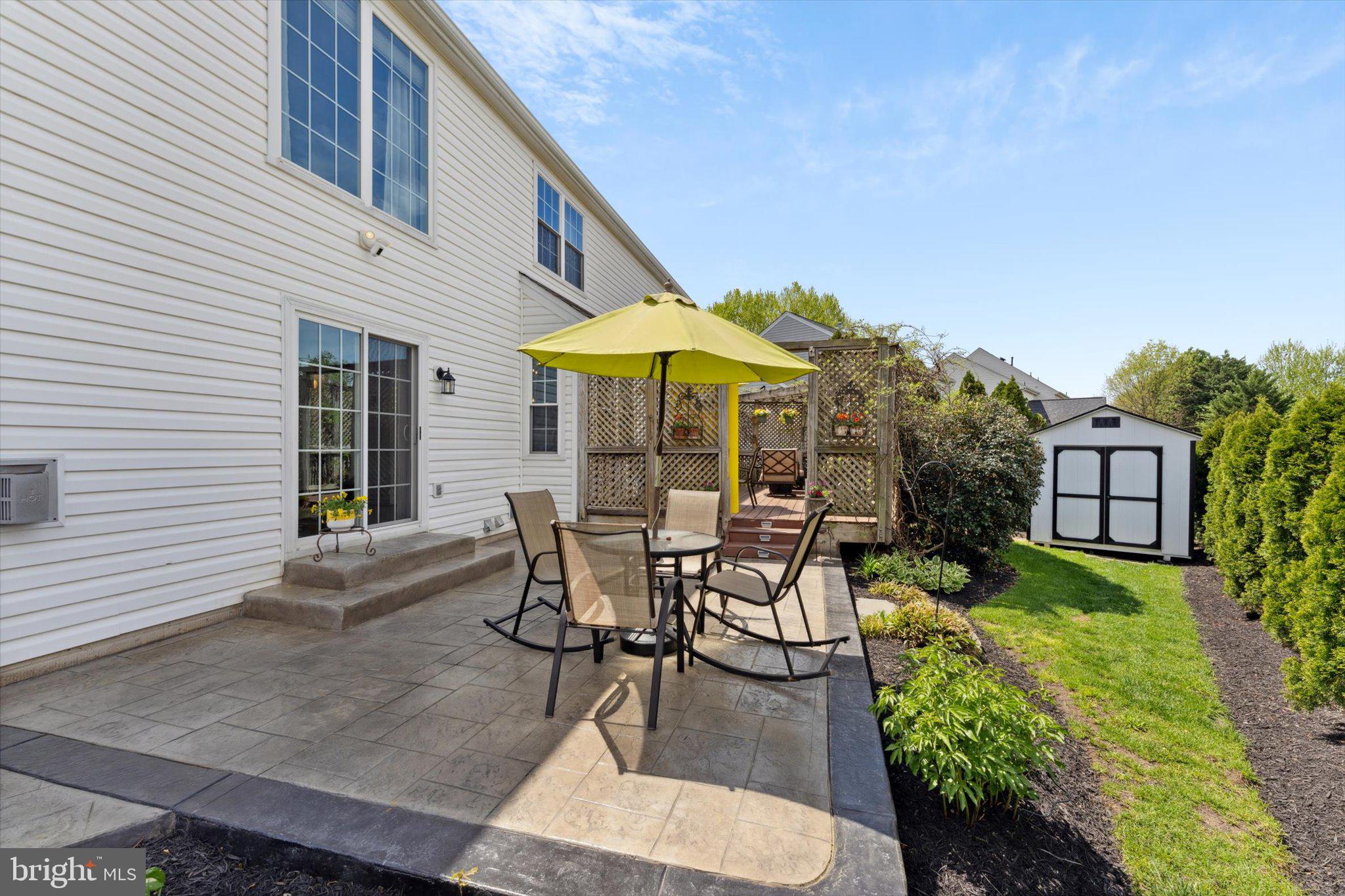 BRIDLEWOOD MANOR - Residential